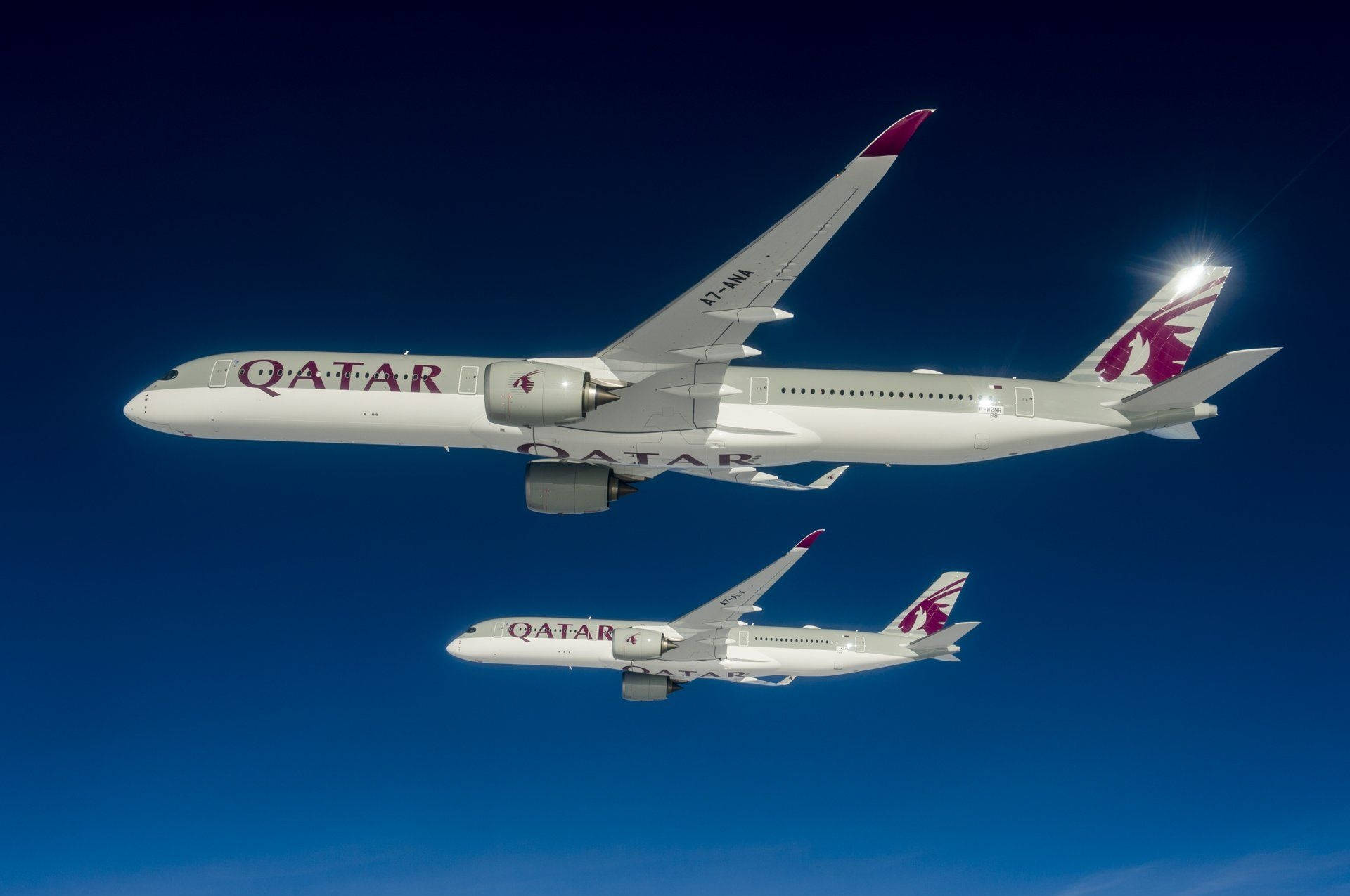 Qatarairways Duo Nel Cielo Sfondo
