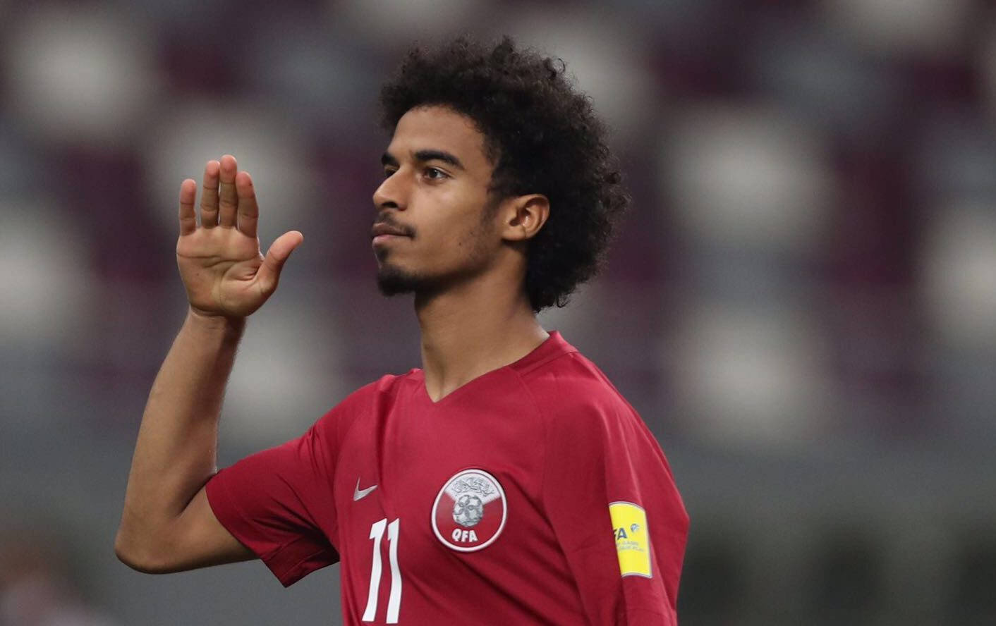 Qatarnational Football Team Akram Afif Skulle Vara En Utmärkt Bild För En Dator- Eller Mobilskärmsbild. Wallpaper