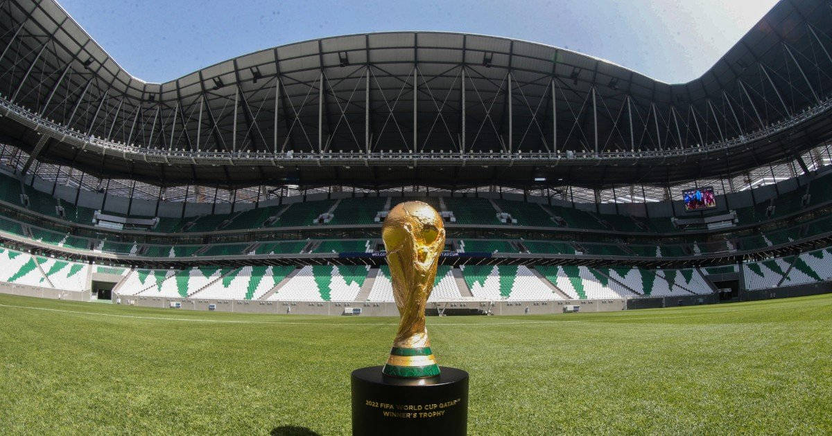 Download Qatar's Fifa World Cup Trophy Wallpaper 