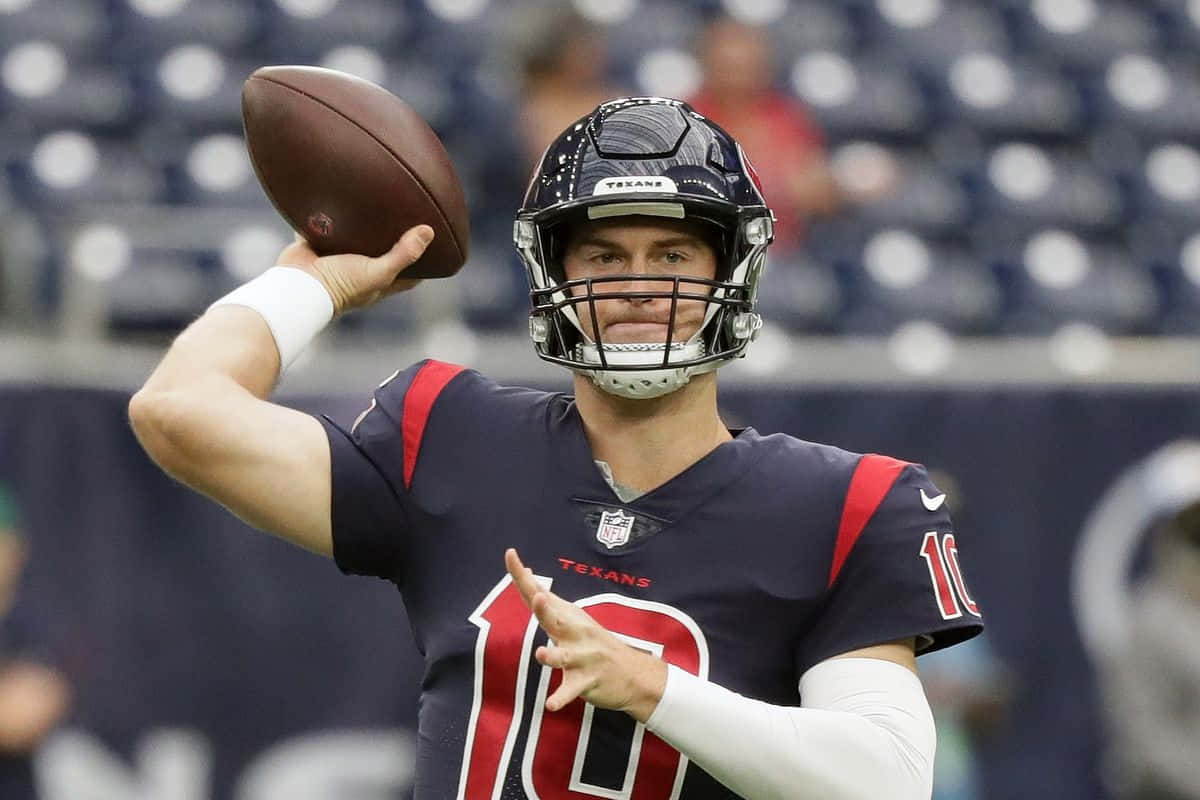 Quarterback Préparant À Lancer Le Football Fond d'écran