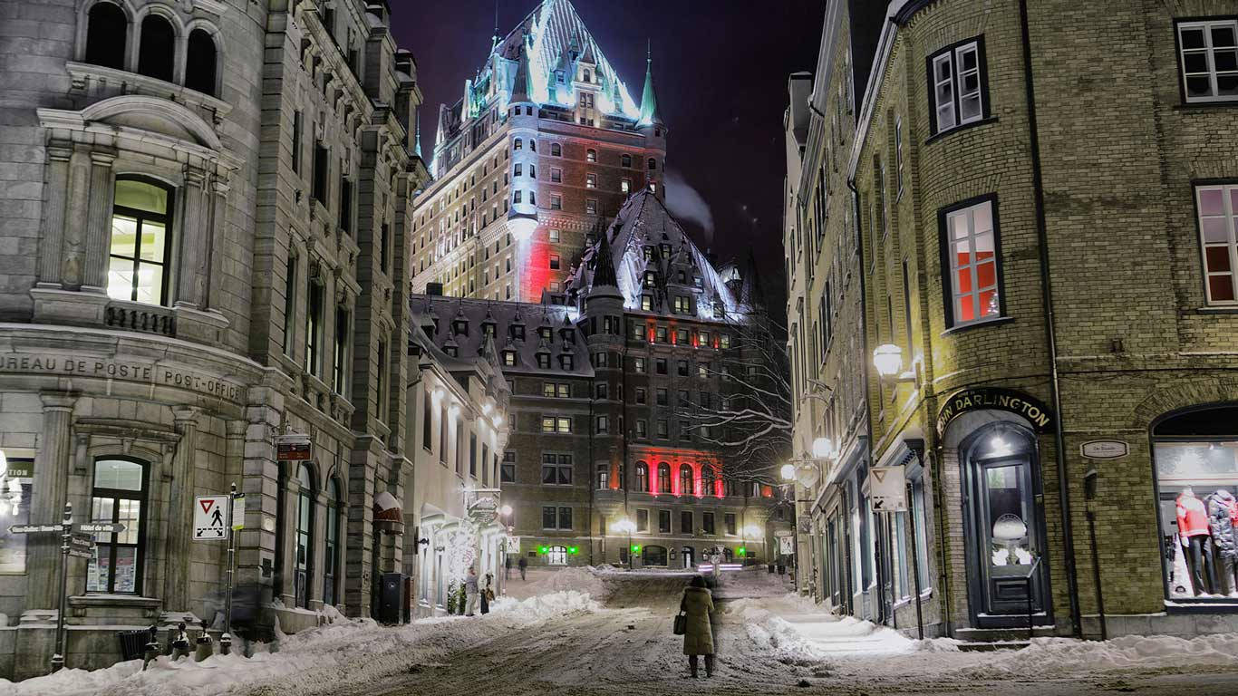 Invernoa Quebec City Chateau Frontenac Con La Neve. Sfondo