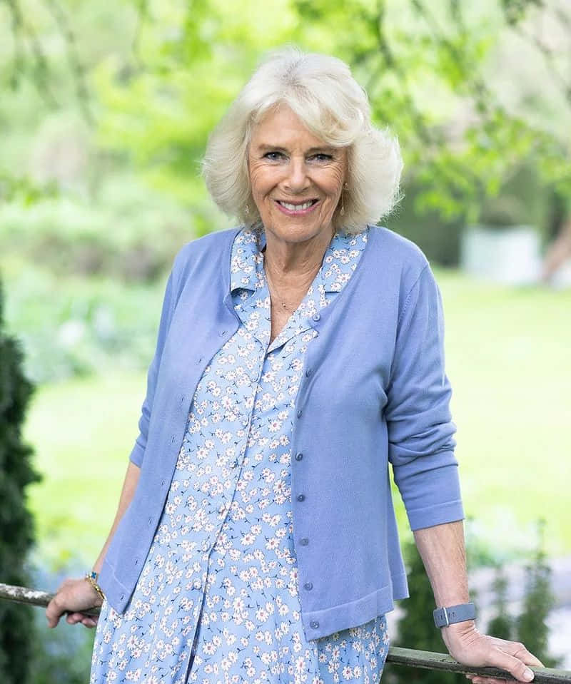 Queen Camilla Leaning On Railing Wallpaper