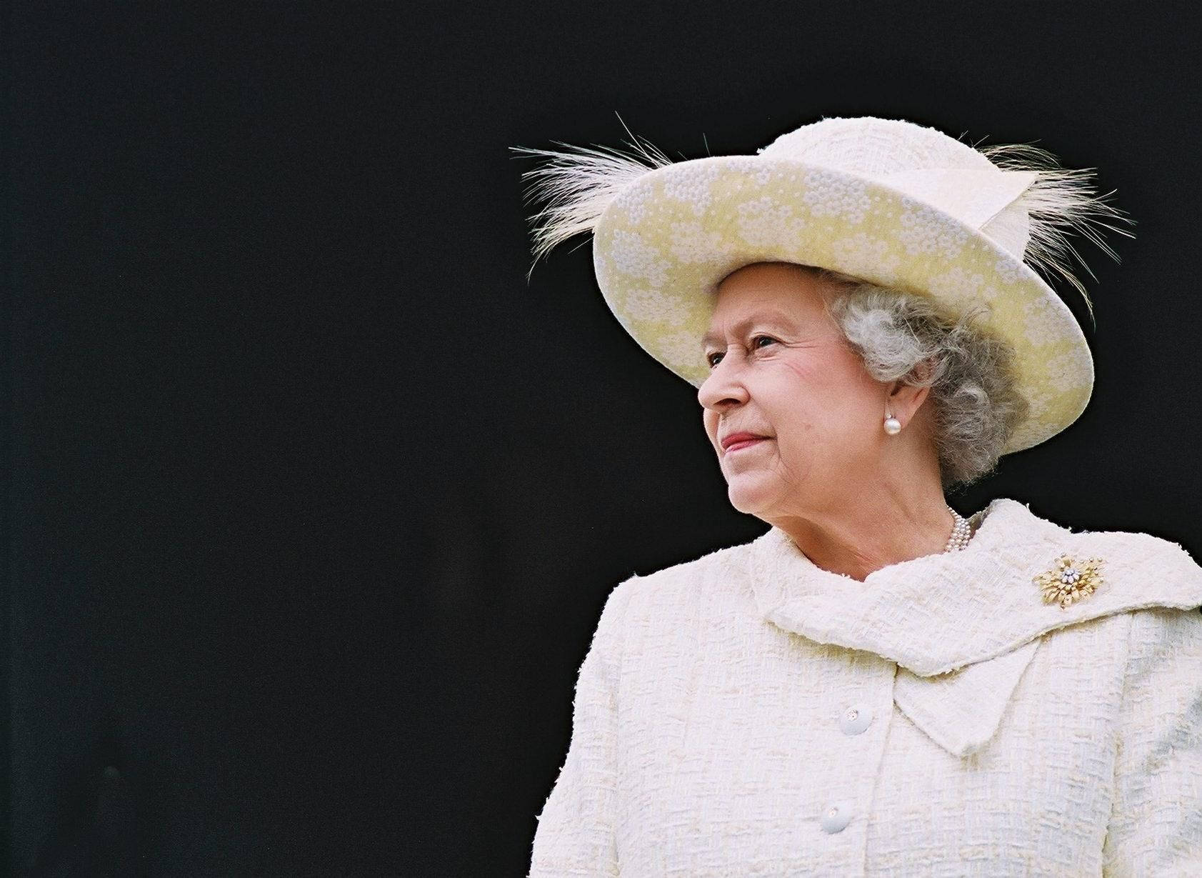 La Regina Elisabetta In Camice Bianco Sfondo