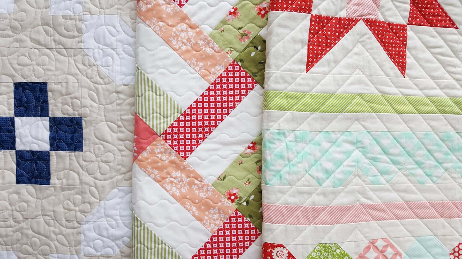 Classic Quilt made with Love Wallpaper