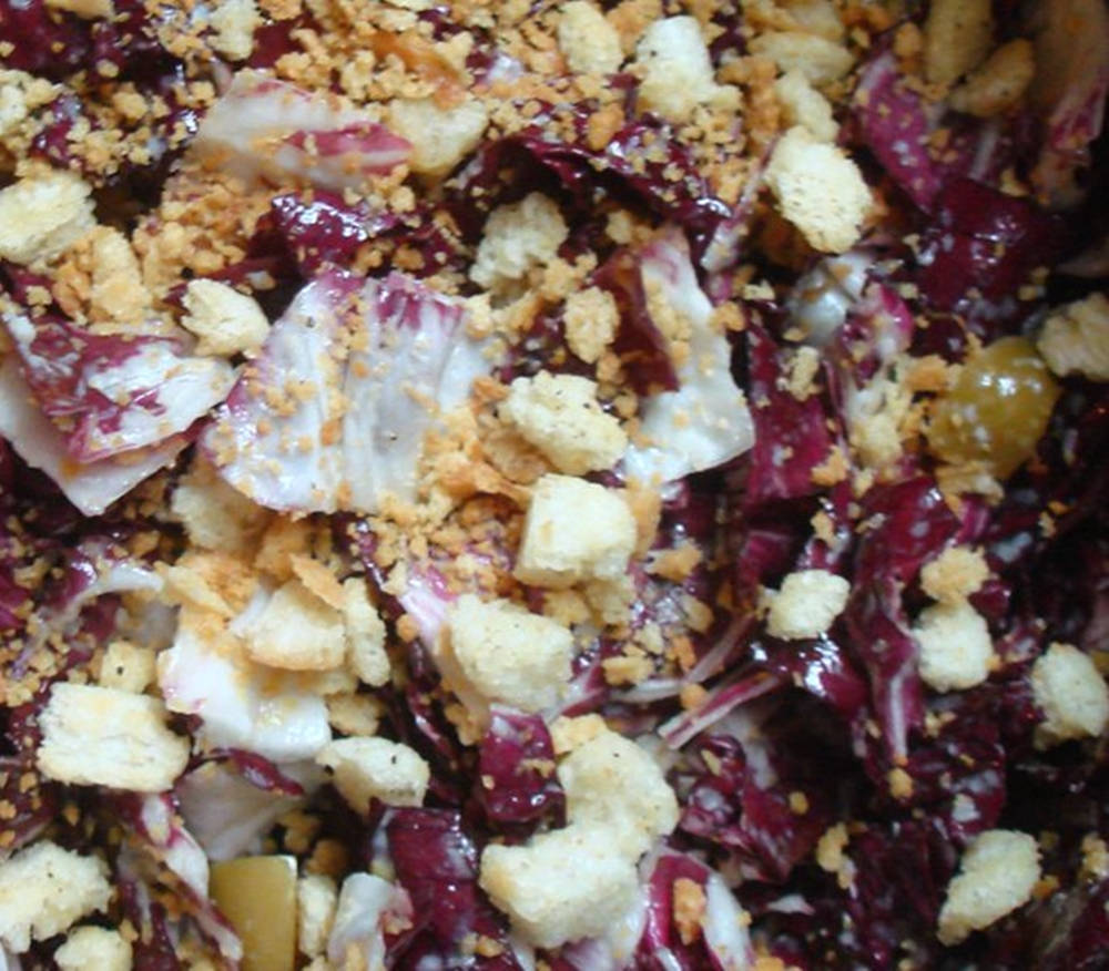 Radicchio Vegetable Salad With Bread Crumbs Close Up Wallpaper