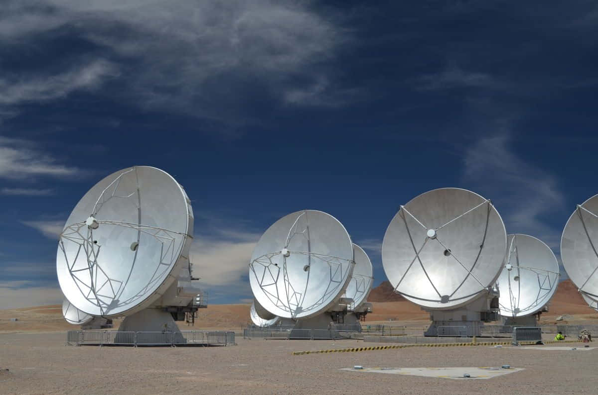 Majestic Radio Telescope in Operation Wallpaper