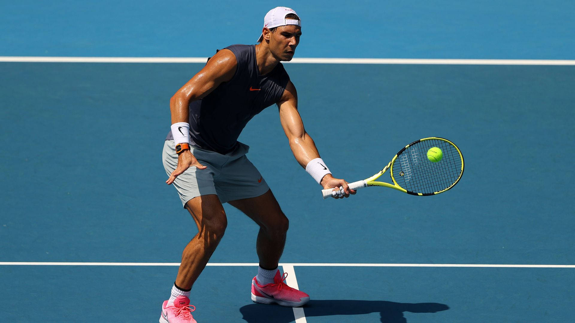 Rafael Nadal Doing Tennis Return Wallpaper