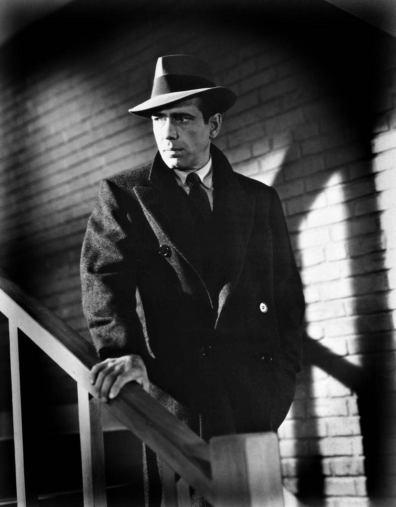 Railing Humphrey Bogart Wallpaper