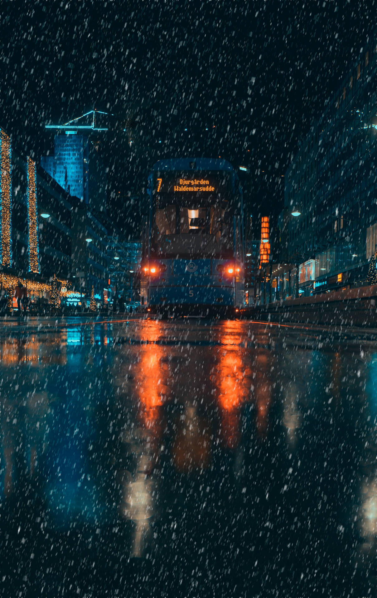 Commuting Through the Rainy Night Wallpaper