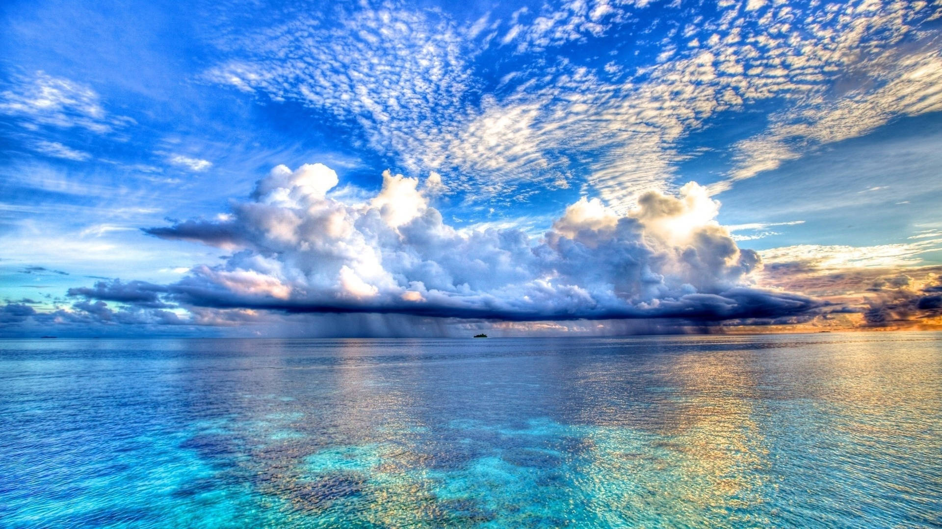 Regenwolkentürkis Ozean Horizont Wallpaper