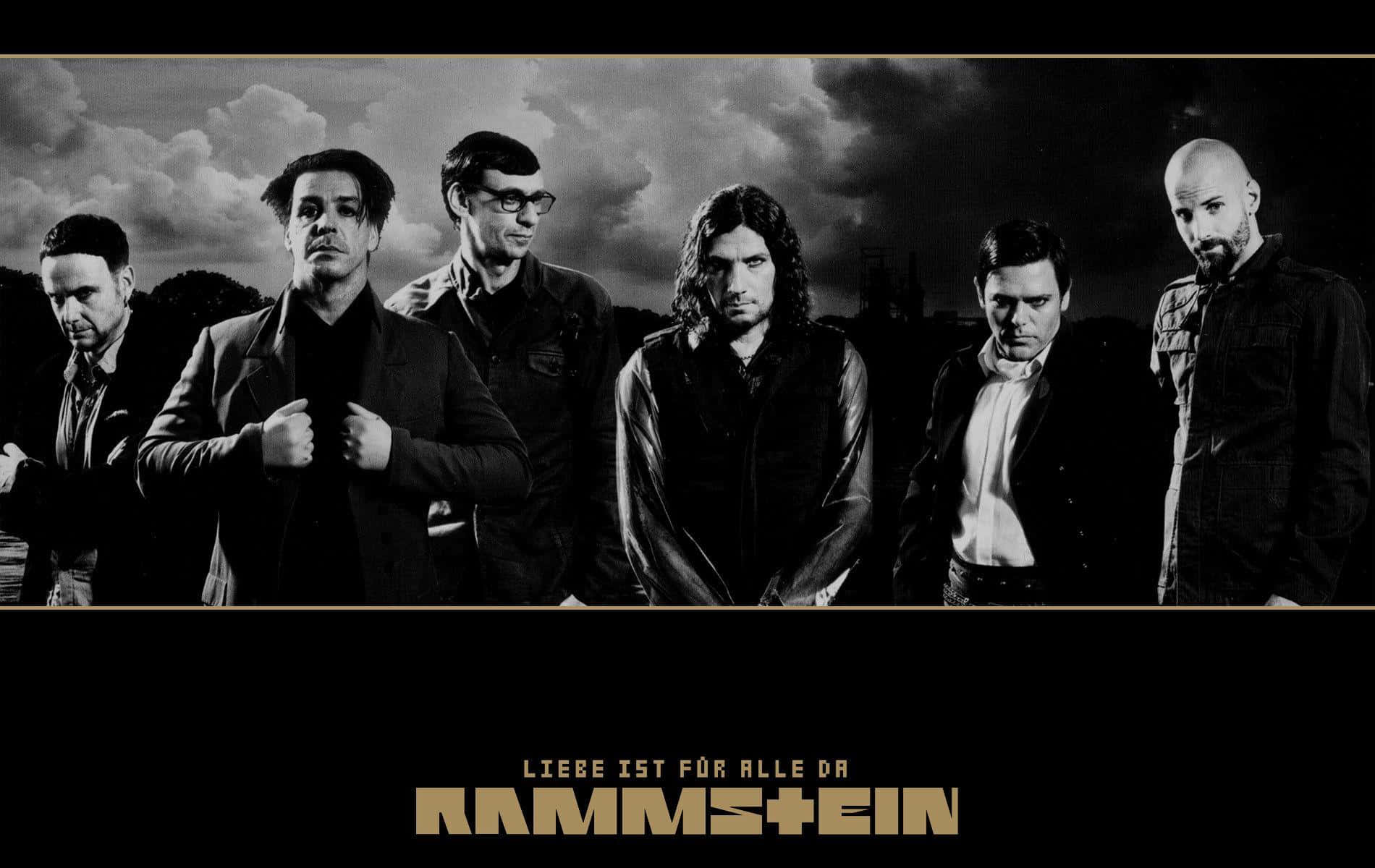 Latar Belakang Langit Badai Band Rammstein Wallpaper