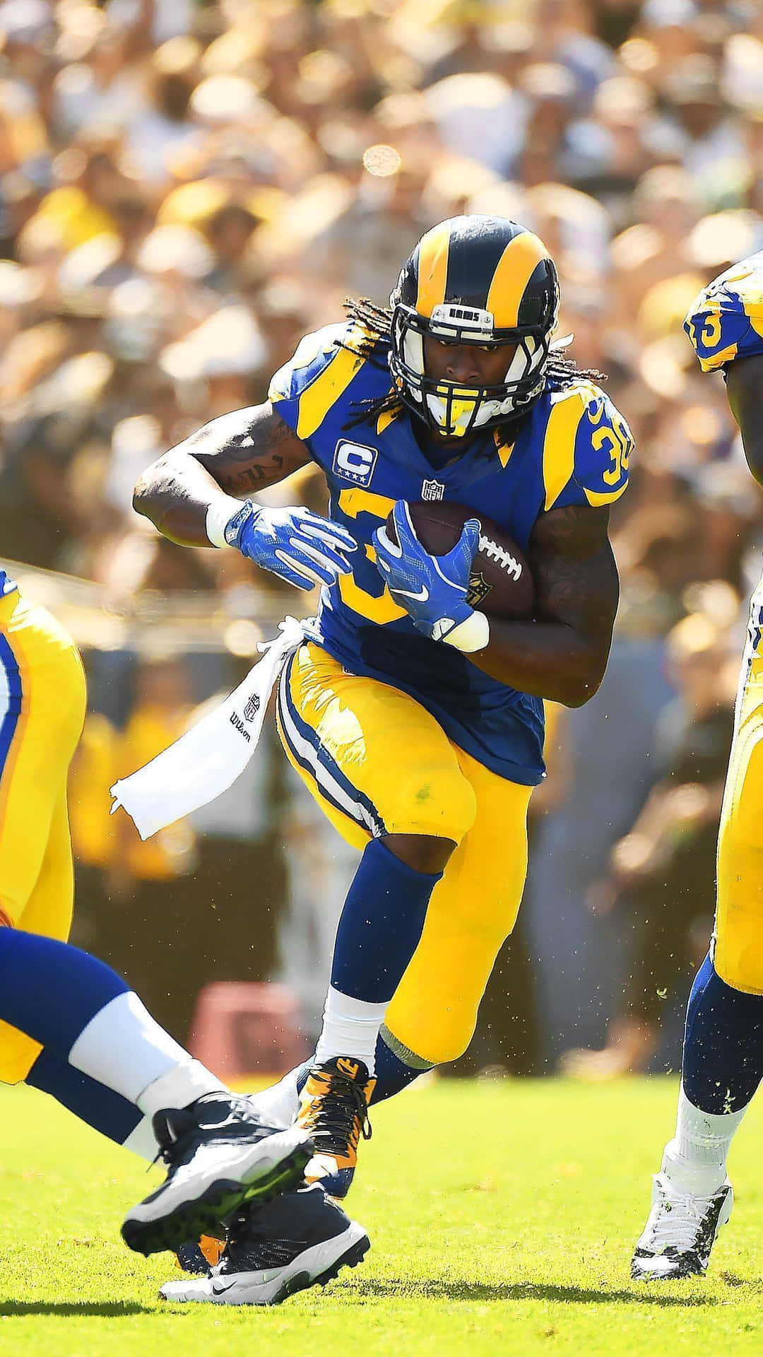 Own the latest Apple iPhone with a Rams twist! Wallpaper