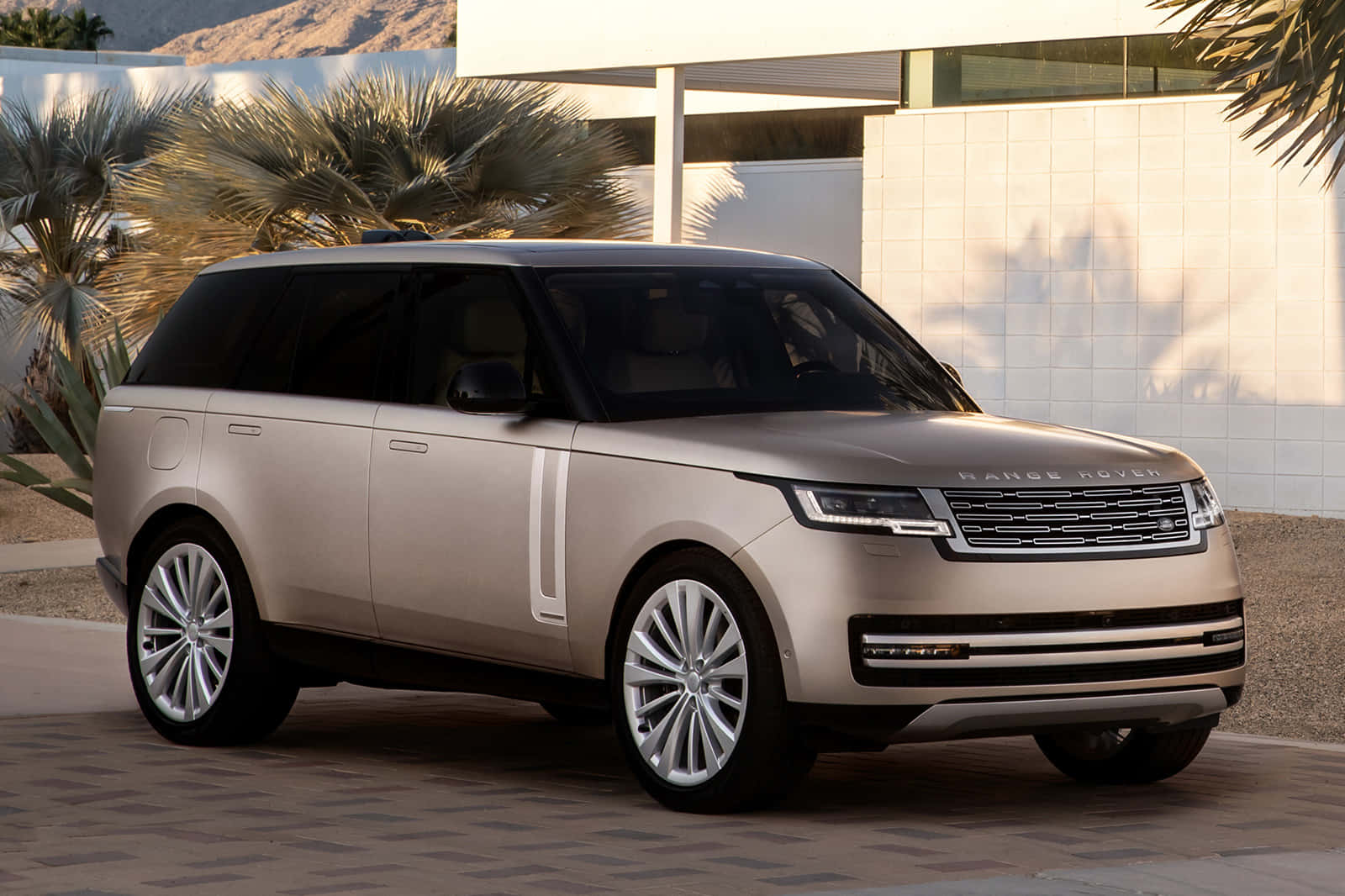Treat yourself to the luxury of a Range Rover