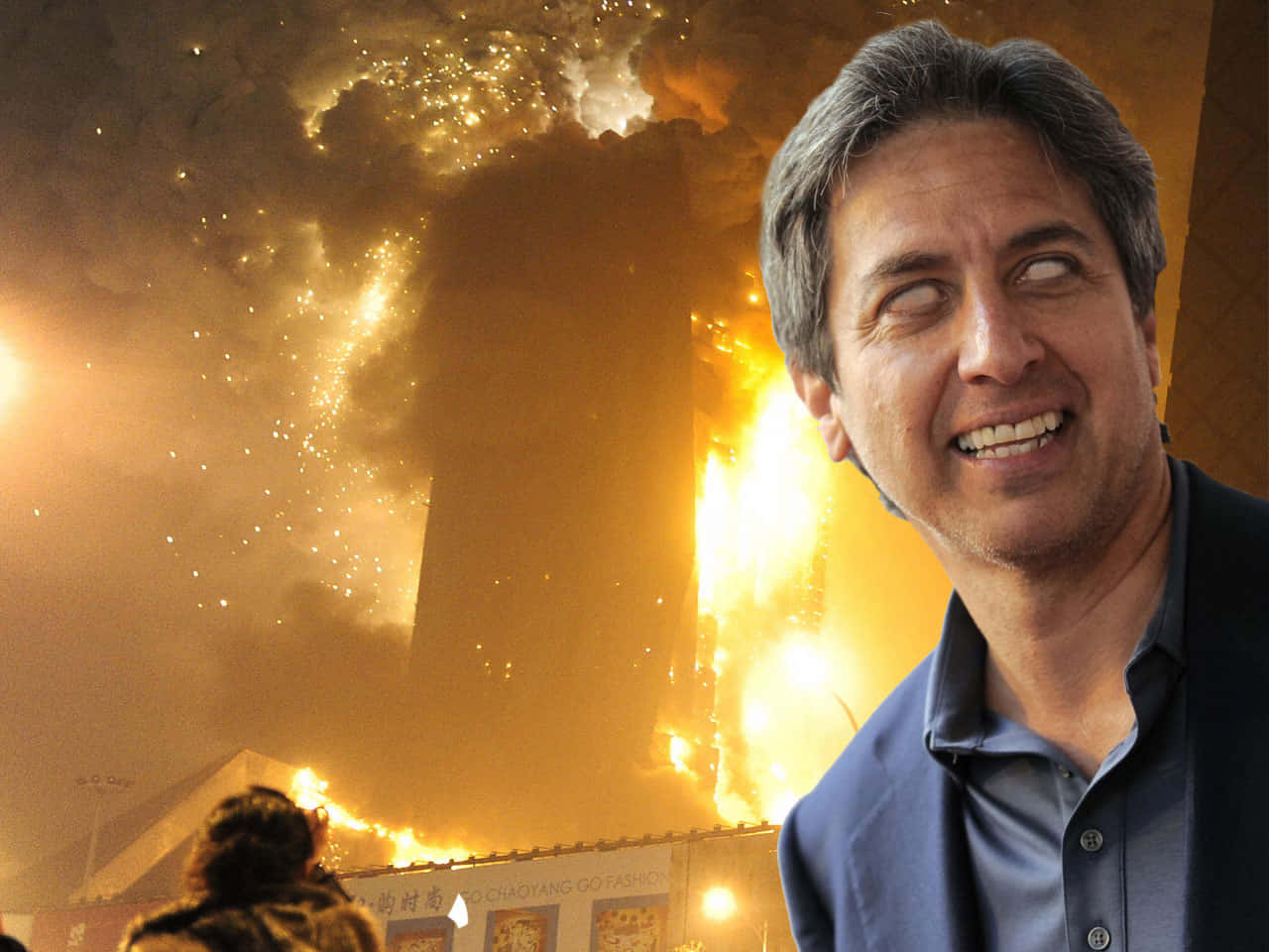 American actor Ray Romano, renowned for his award-winning role in Everybody Loves Raymond. Wallpaper