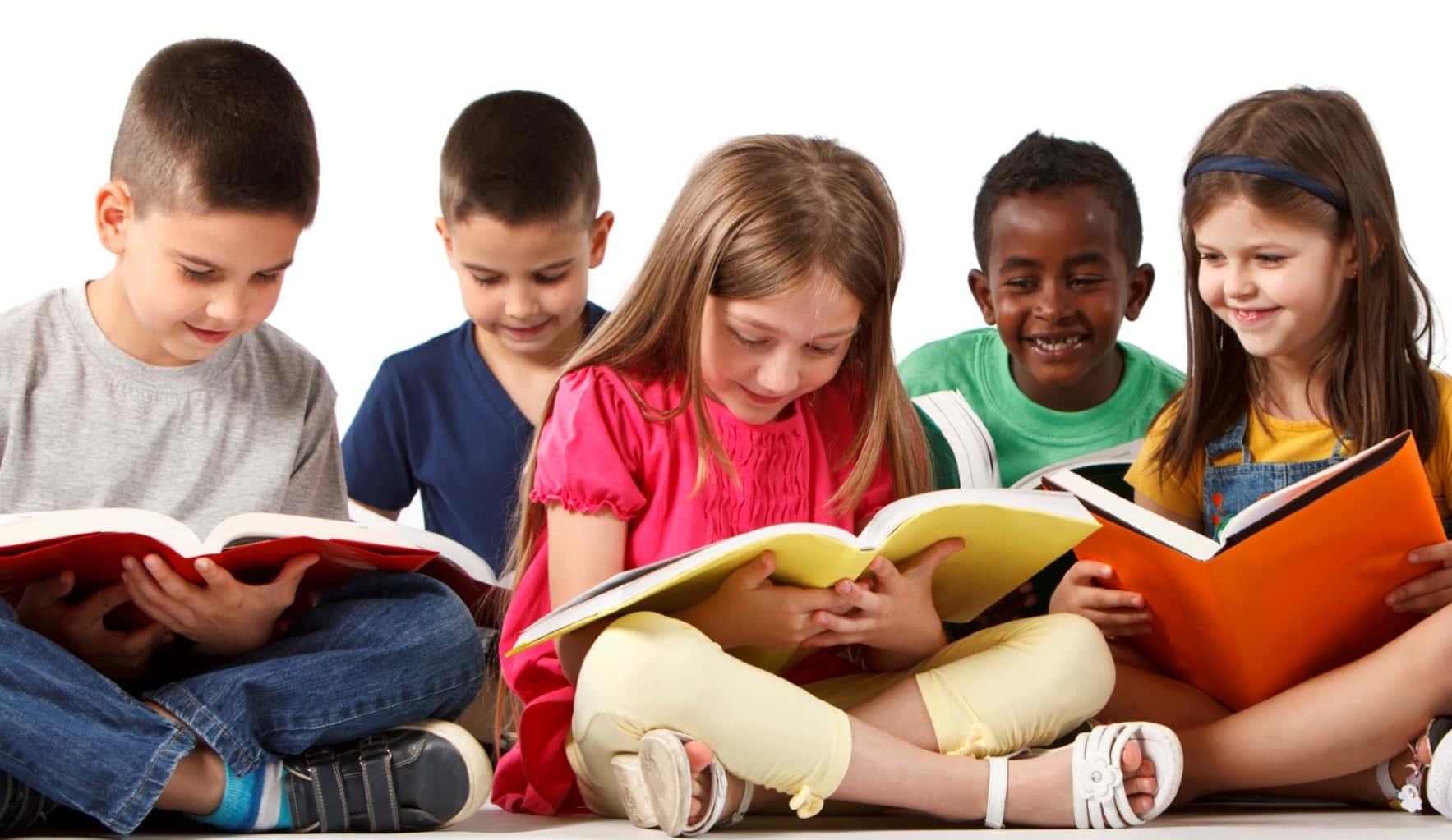 Bambiniche Leggono Libri Per Terra