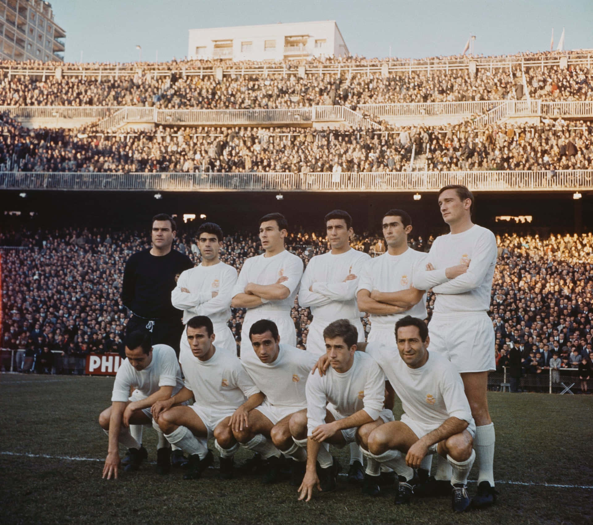 Real Madrid Football Team Including Francisco Gento In 1967 Wallpaper