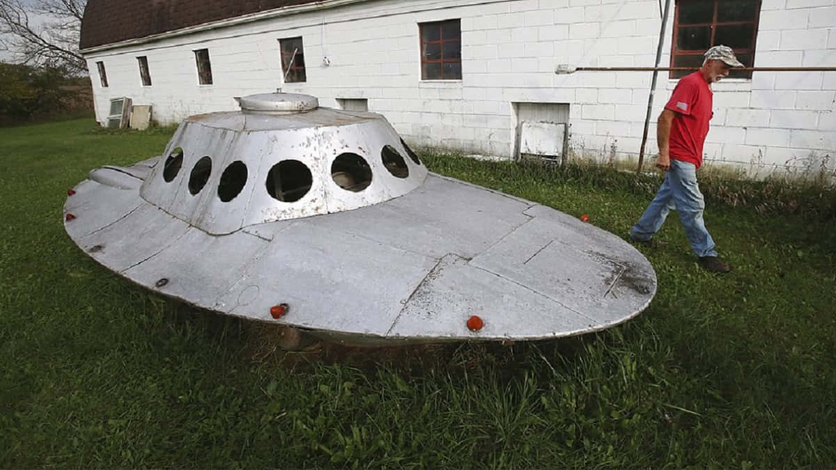 Real UFO Spaceship Next To House Picture