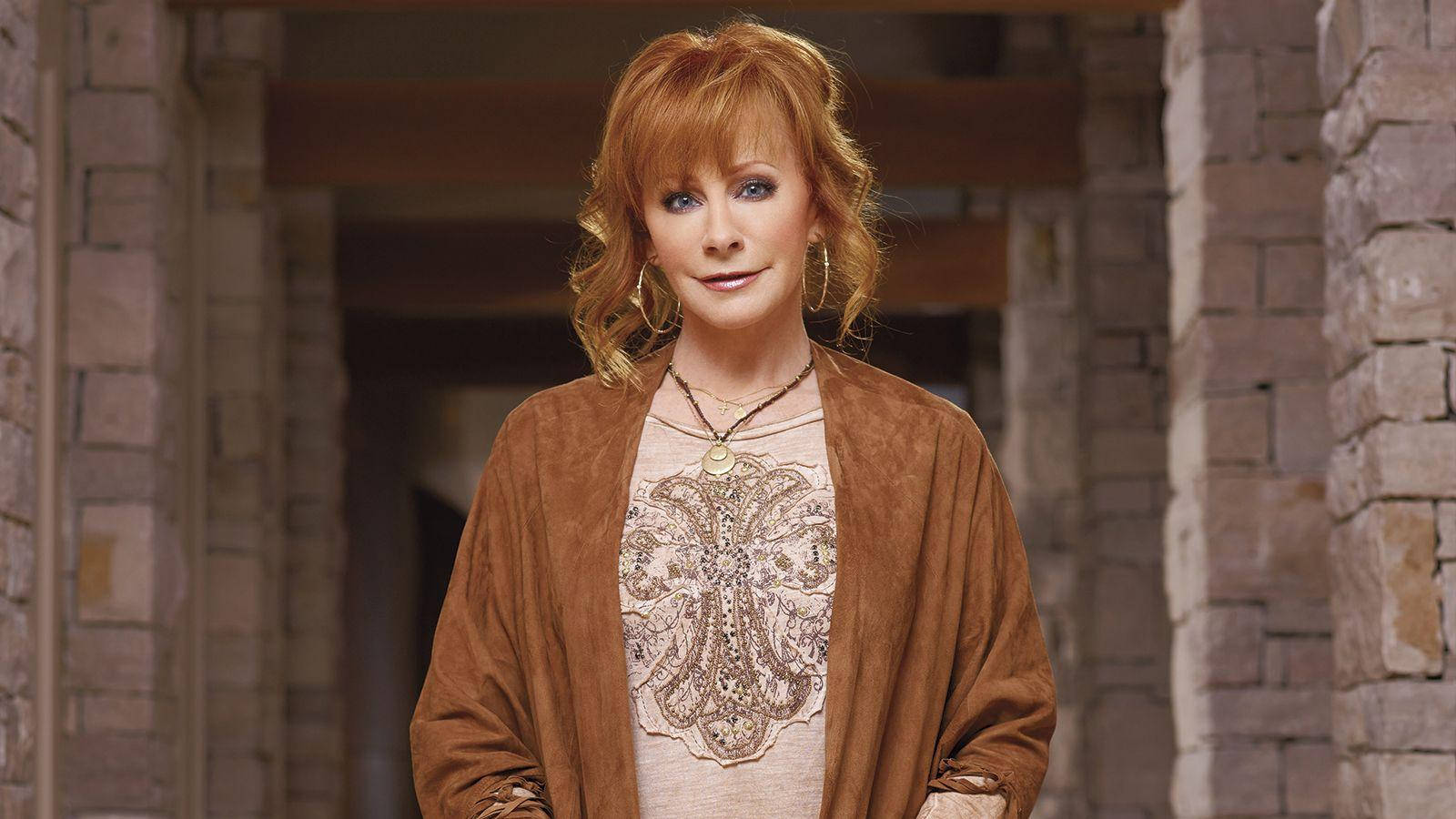 Caption: Reba Mcentire: Queen of Country Music Wallpaper
