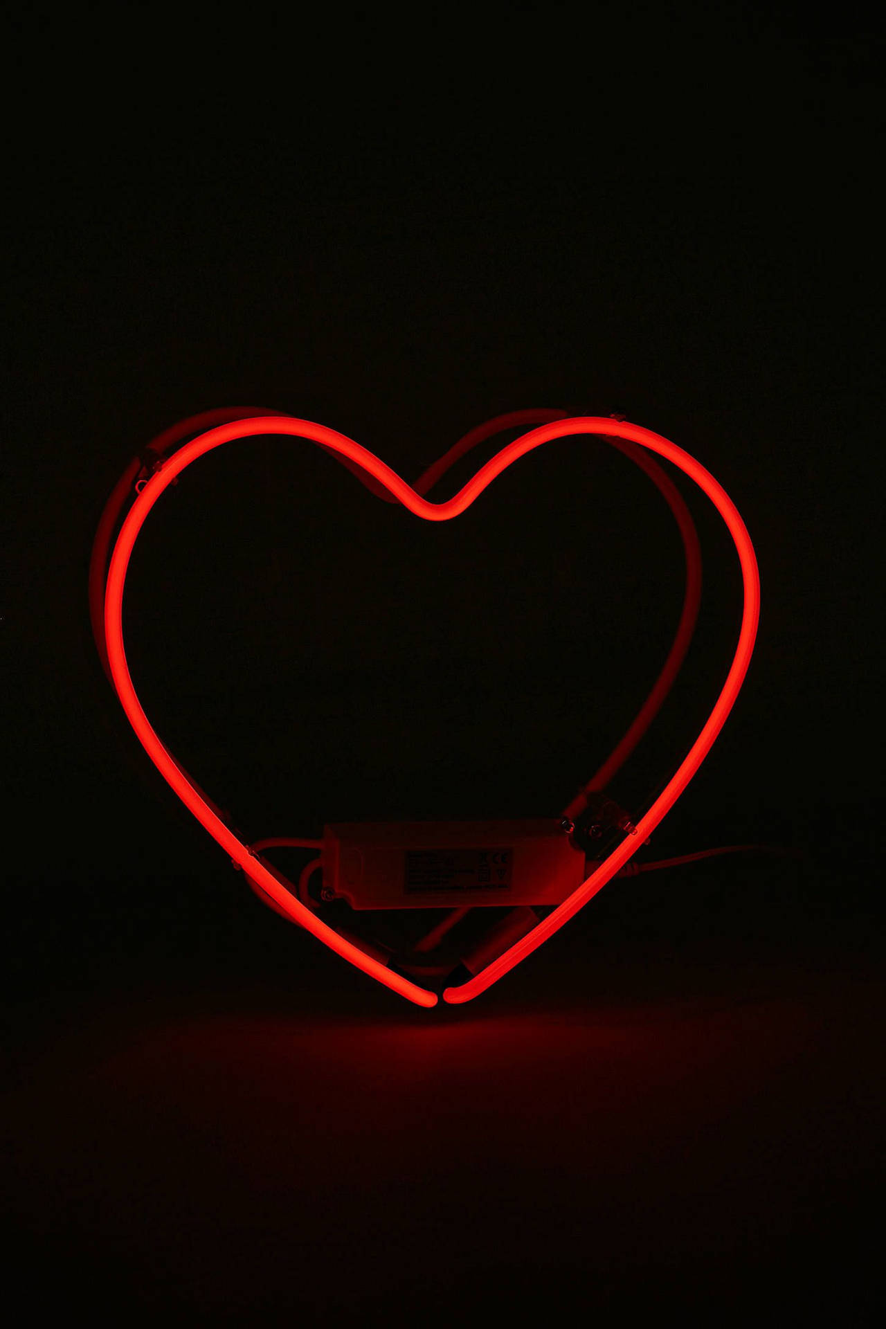 Red Aesthetic Neon Minimalist Heart Wallpaper