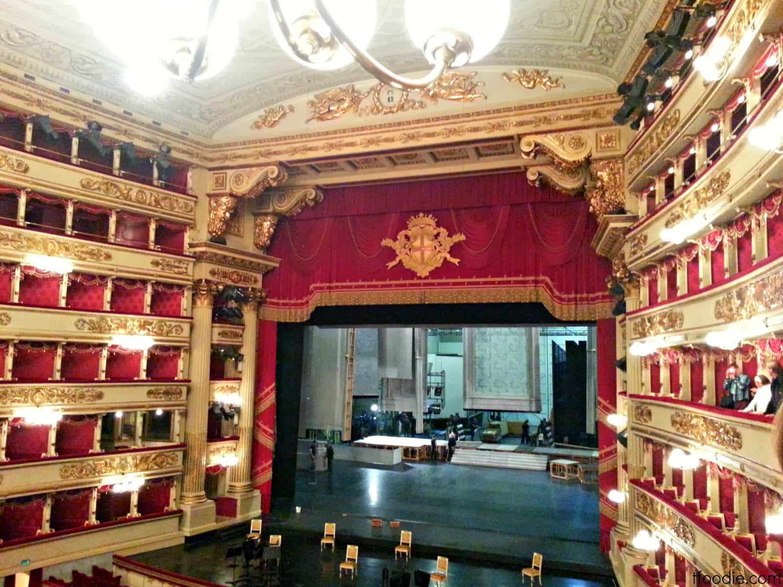 Rødt og guld La Scala Opera House Booth Tapet Wallpaper