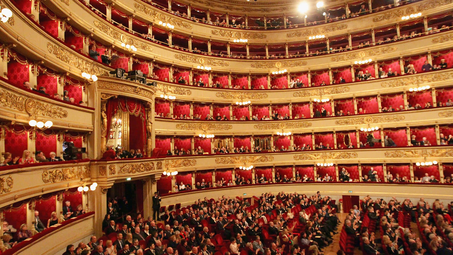 Red And Gold La Scala Opera House Interior Wallpaper