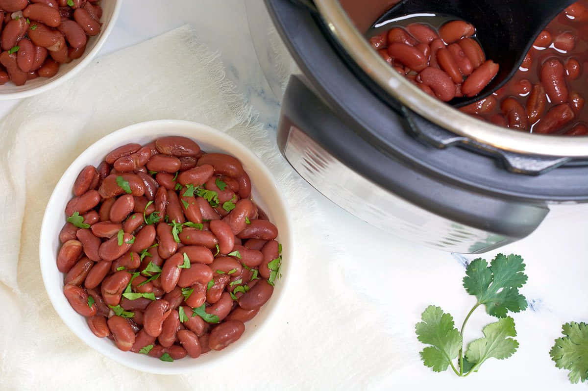 A close-up view of delicious and nutritious red beans Wallpaper