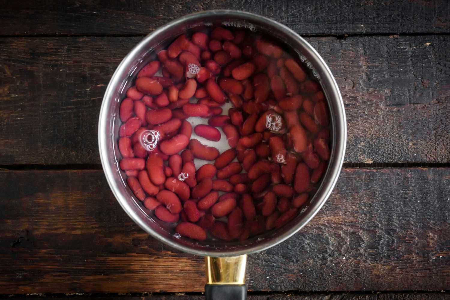 Vibrant Red Beans Close-up Wallpaper