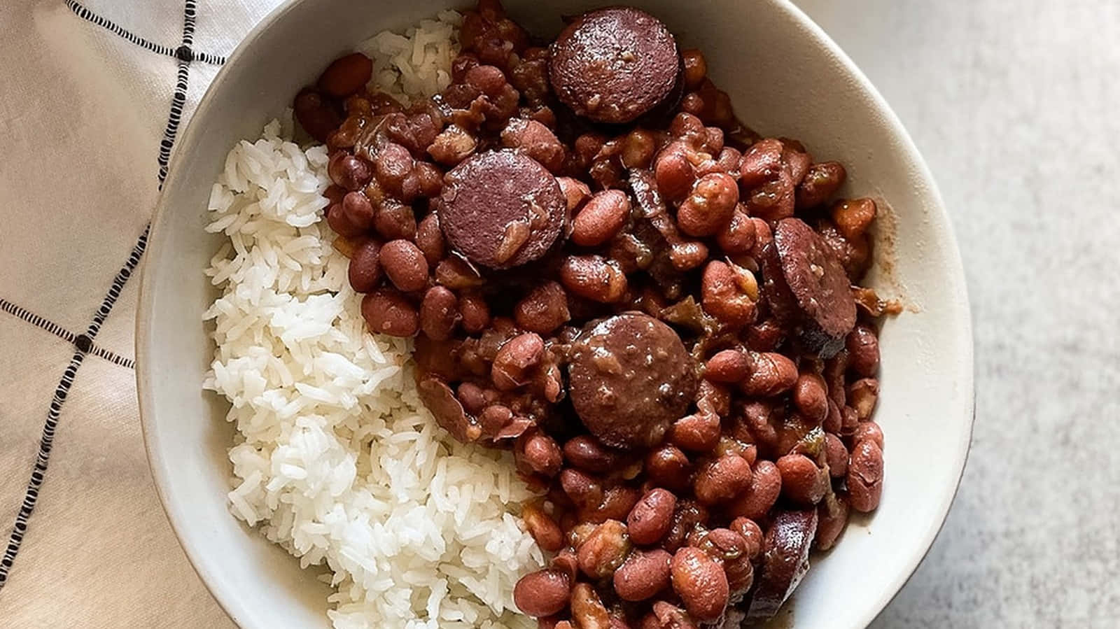 A Pile of Red Beans Close-up Wallpaper