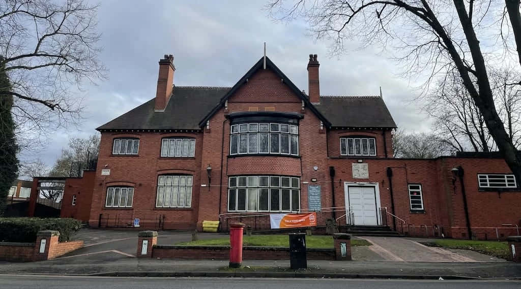 Red Brick Building Wolverhampton Wallpaper