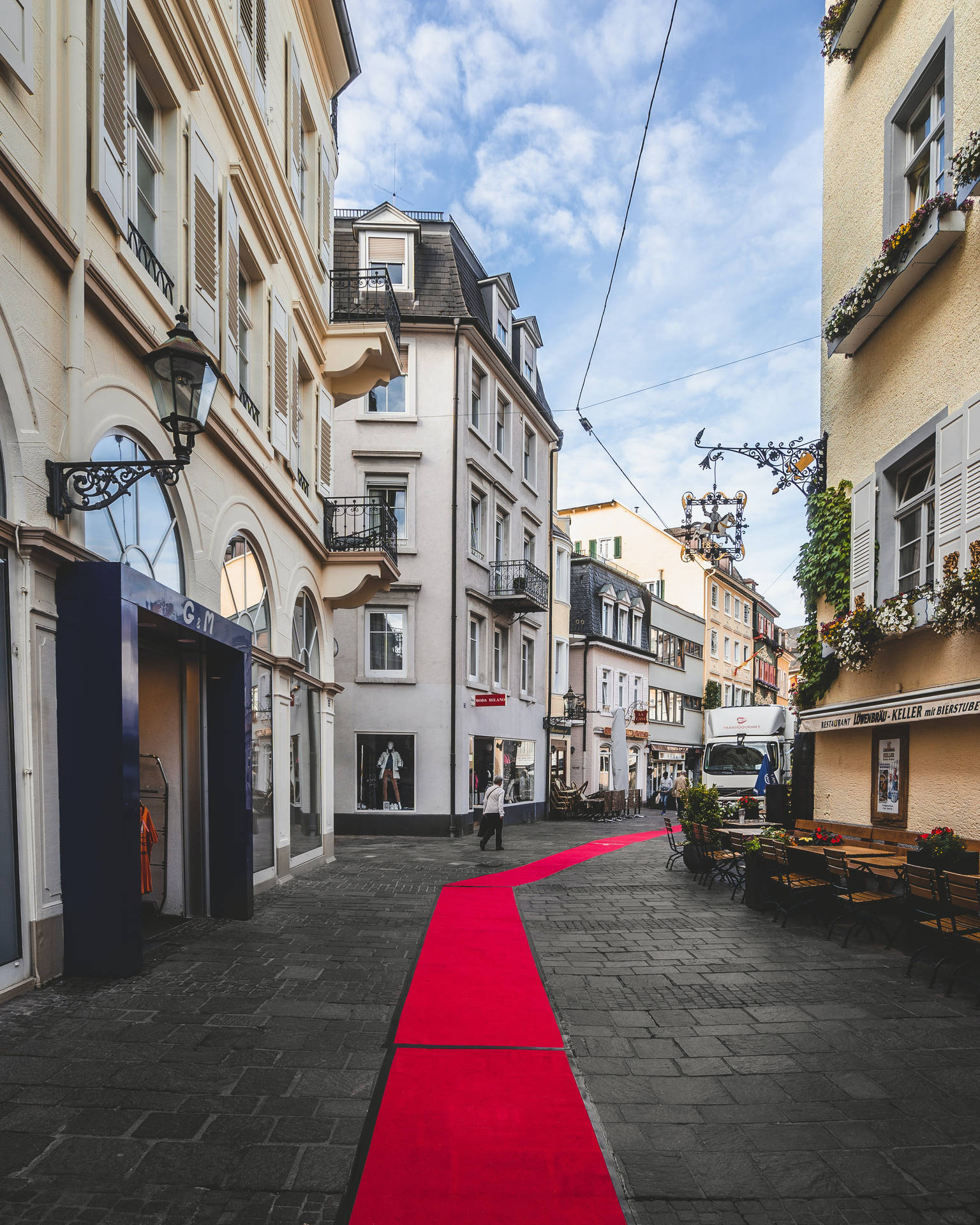 Red Carpet Street Picture