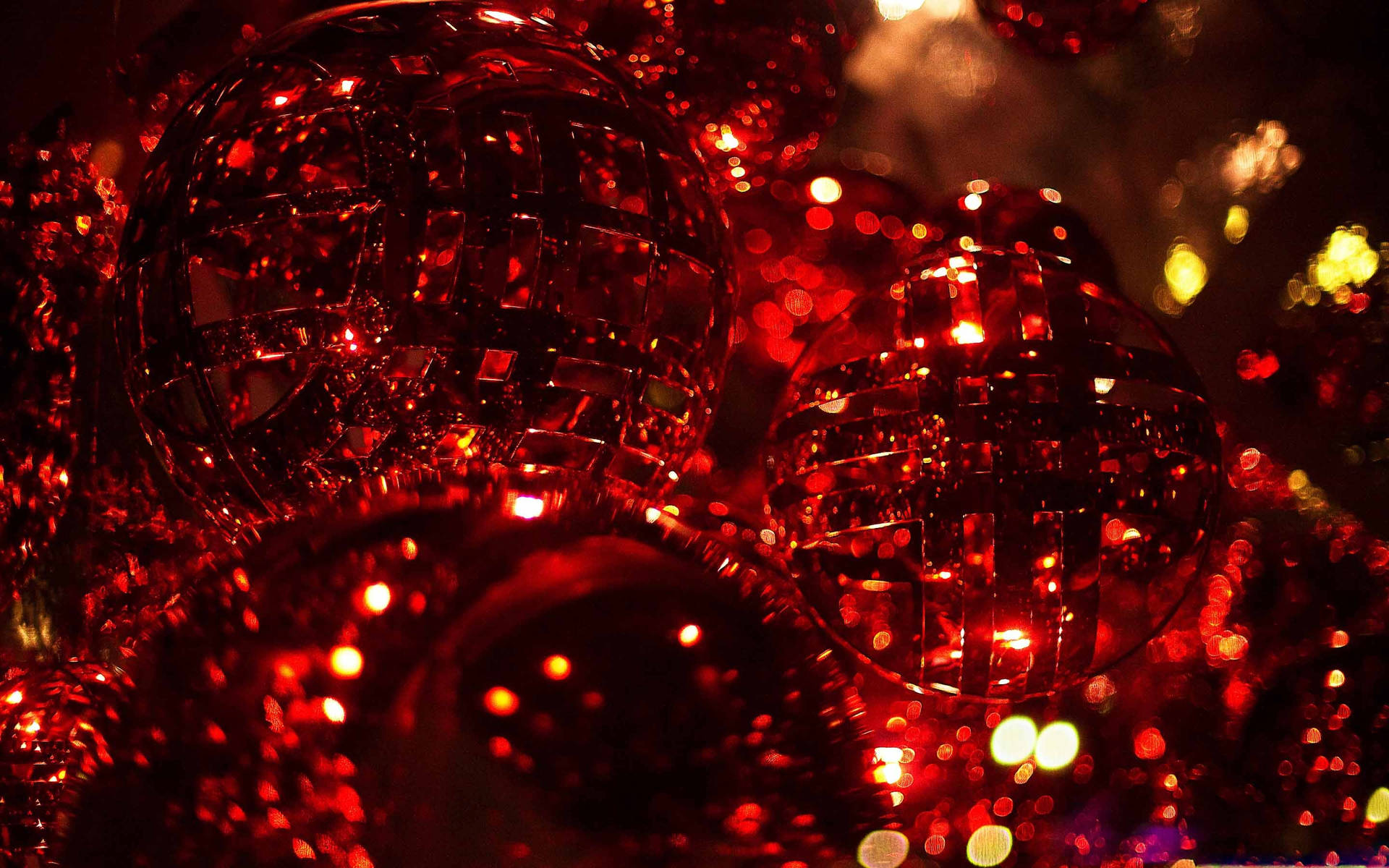 Red Crystal Christmas Lights Wallpaper