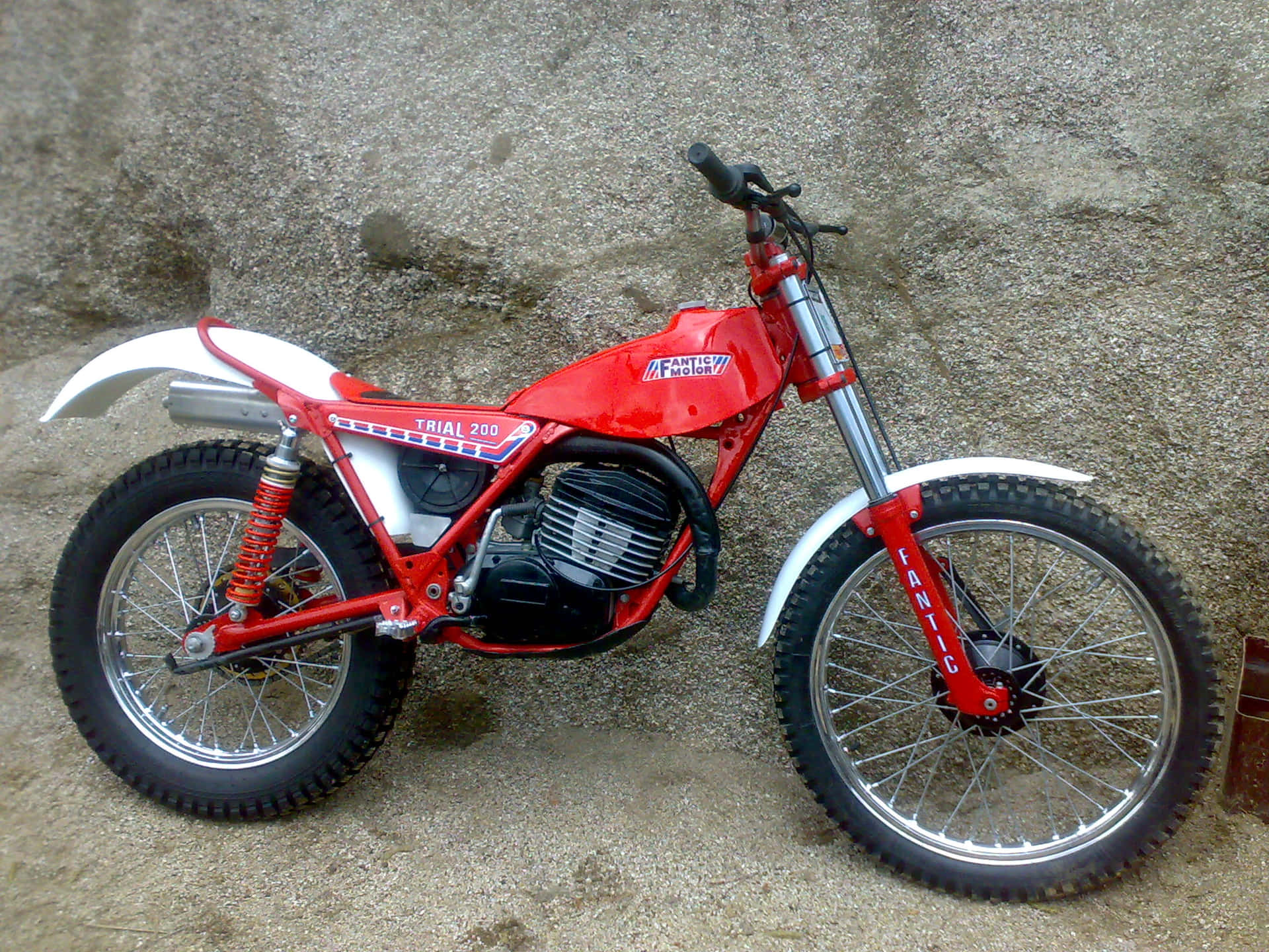 Rode Fantic Trial200 Motorfiets Achtergrond