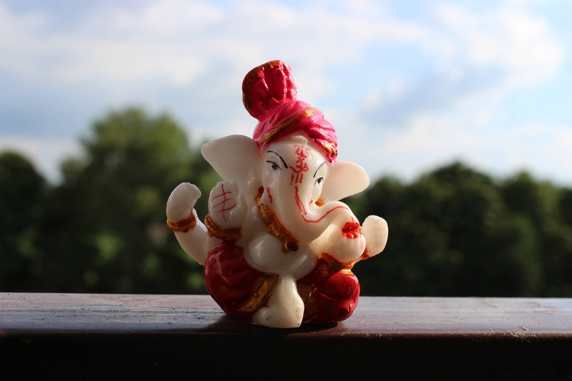 Figurinaroja De Ganesh En 4k Fondo de pantalla