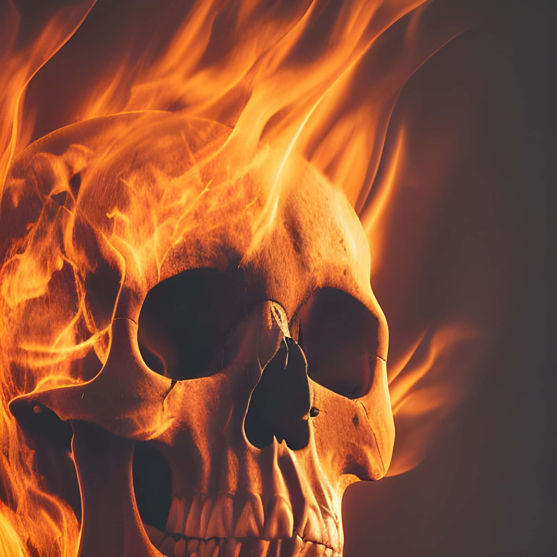 Skull engulfed in blazing red flames Wallpaper