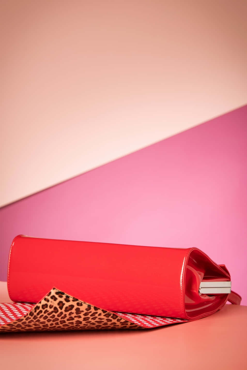 Chic Red Handbag for Trendy Fashionista Wallpaper