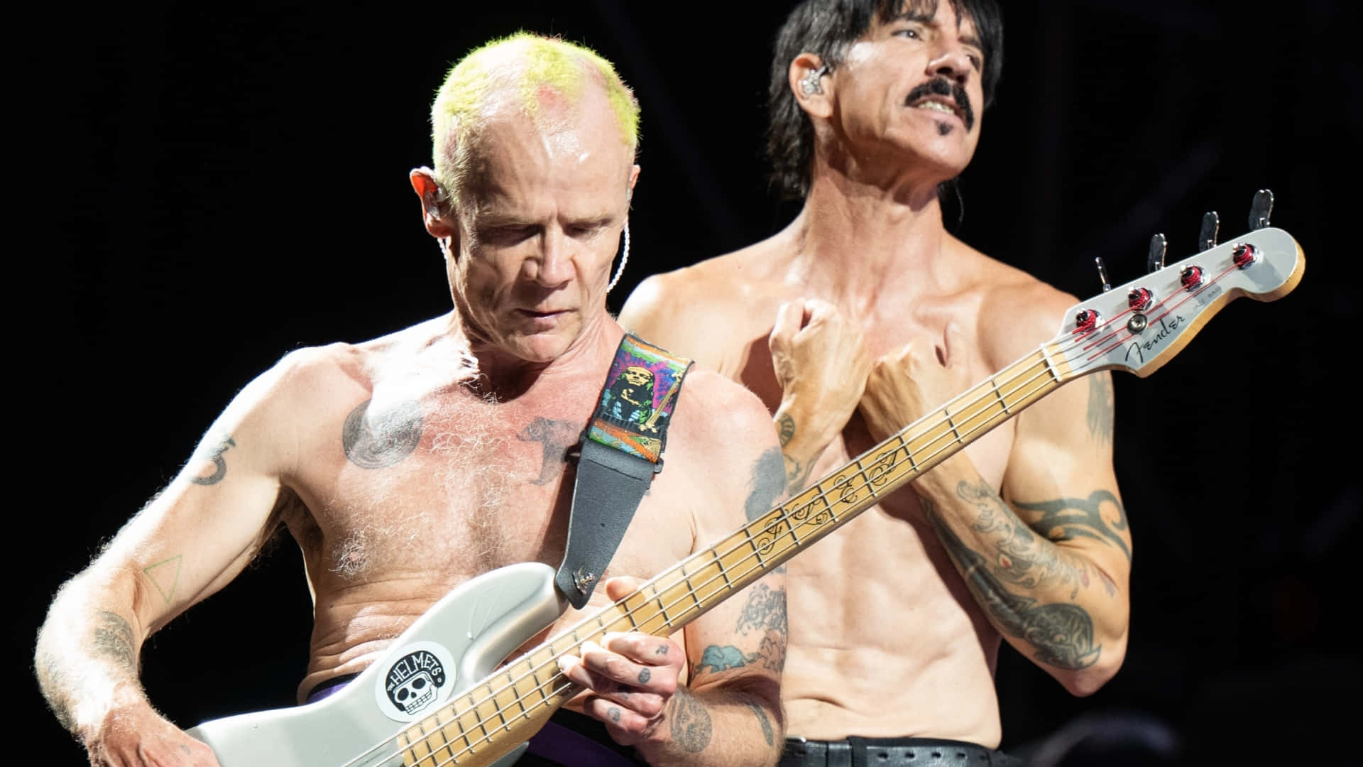 Red Hot Chili Peppers Flea Performing Shirtless Wallpaper