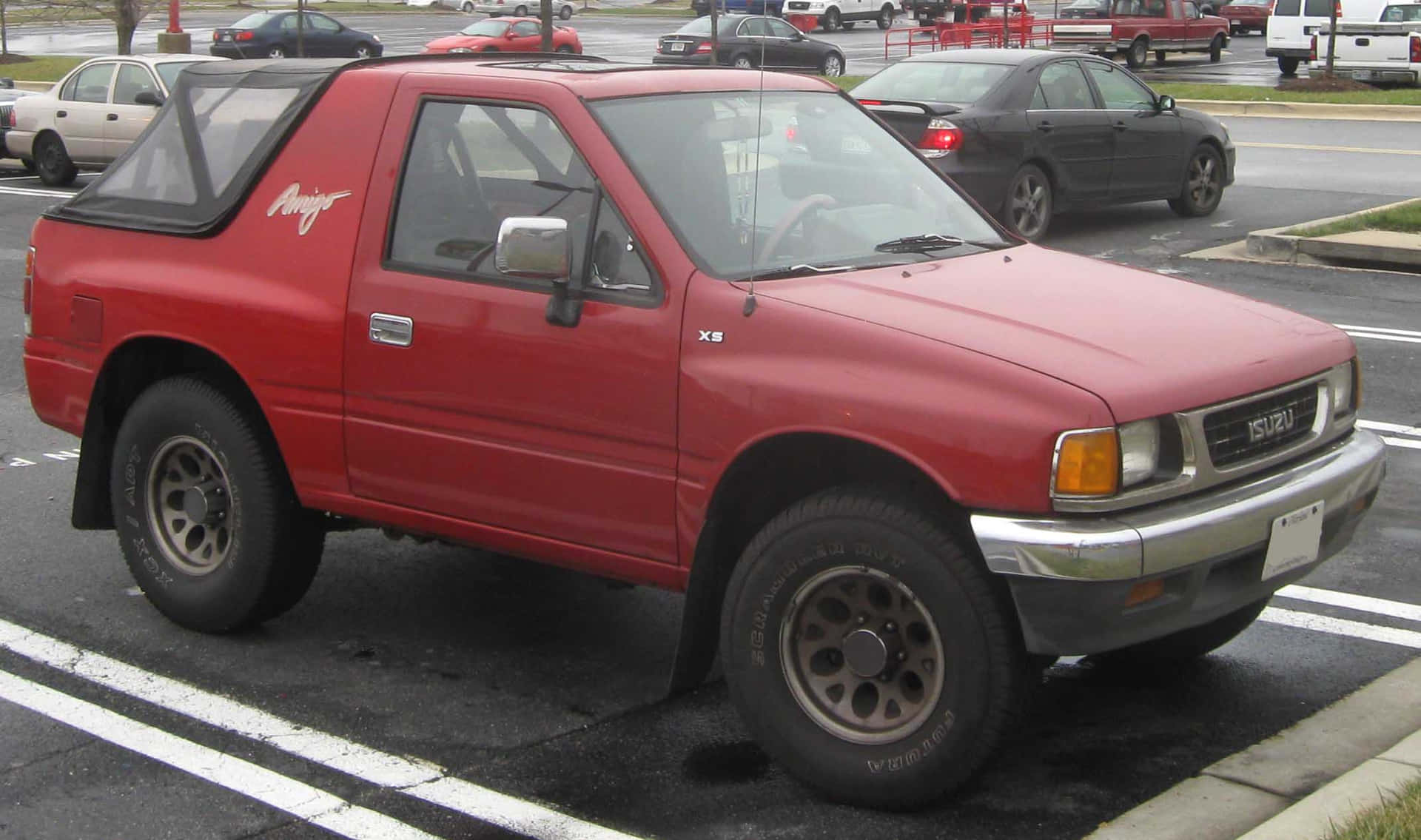 Isuzu Amigo Rouge Garé Fond d'écran