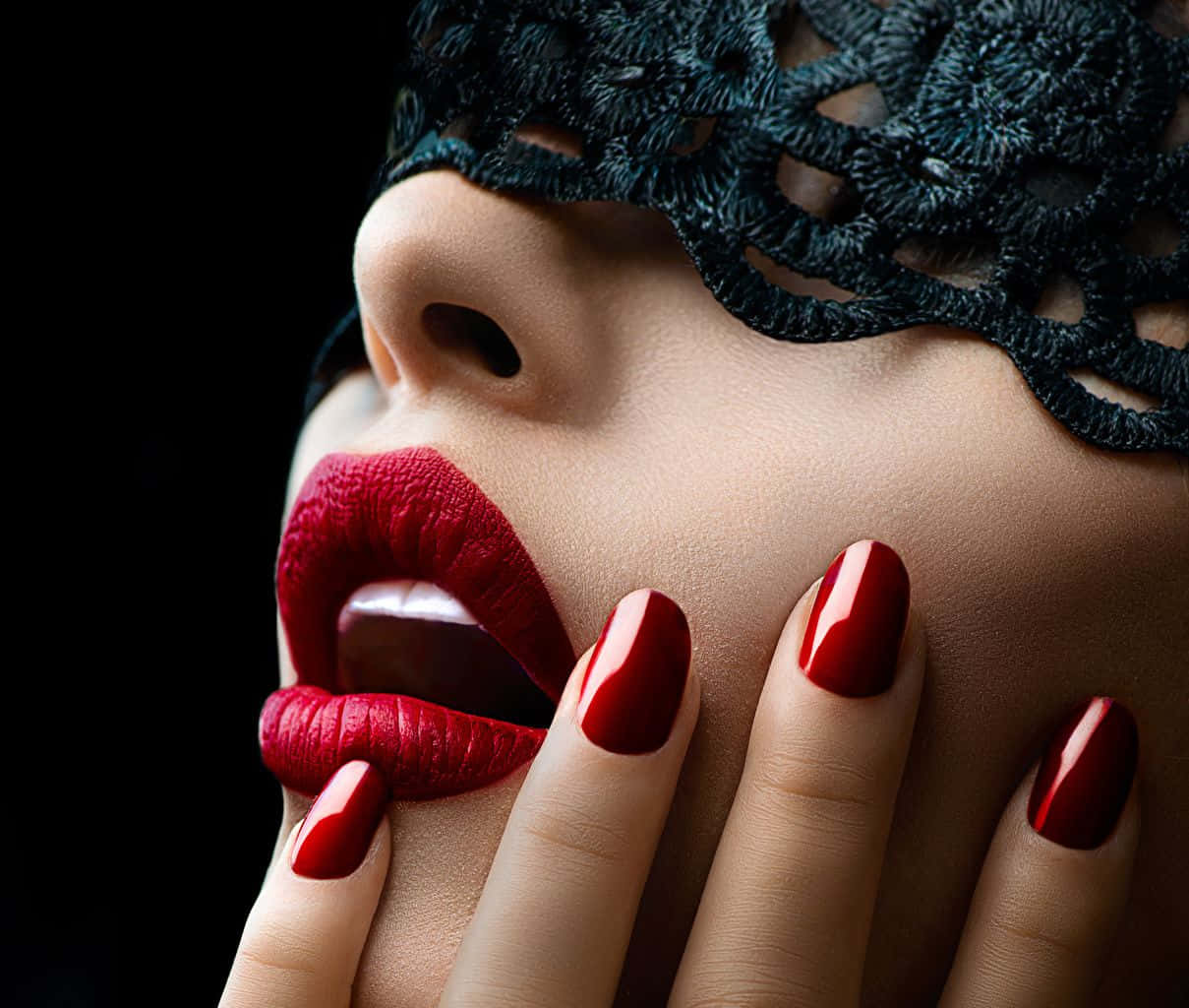 Vibrant Red Lips Close-up Wallpaper