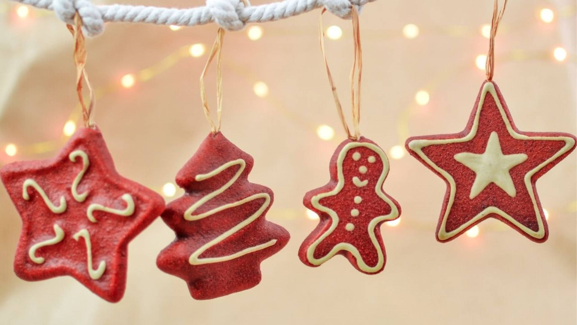 Red Ornaments Christmas Aesthetic Wallpaper
