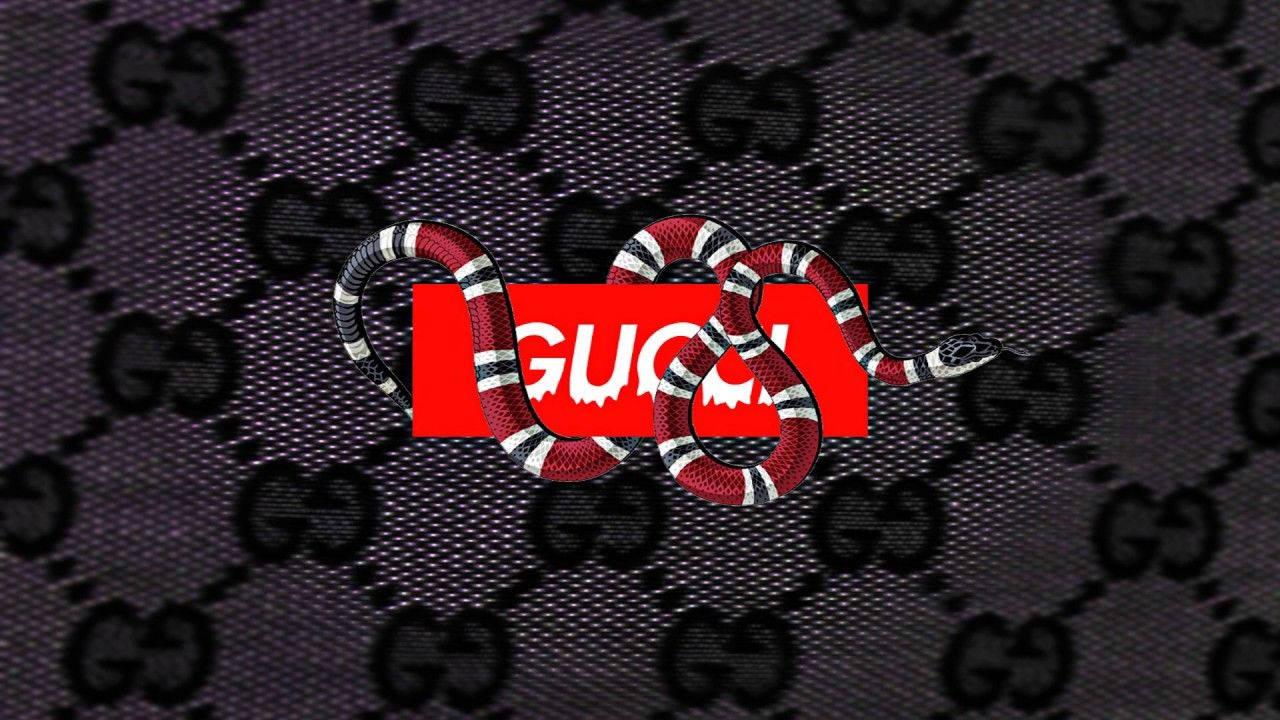 Pielde Serpiente Roja Con Patrón Gucci En 4k. Fondo de pantalla