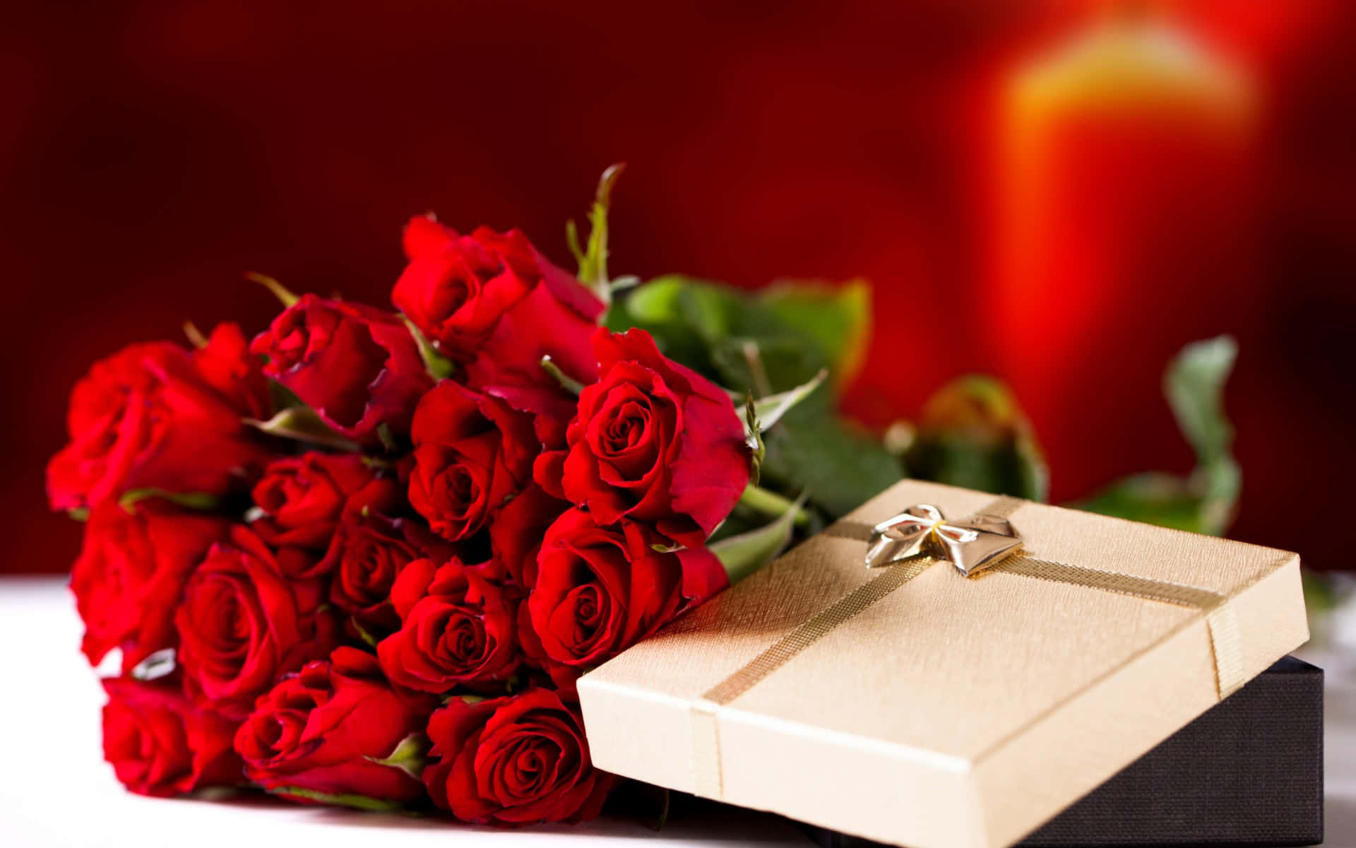Red Rose Bouquet With Gift Box Wallpaper