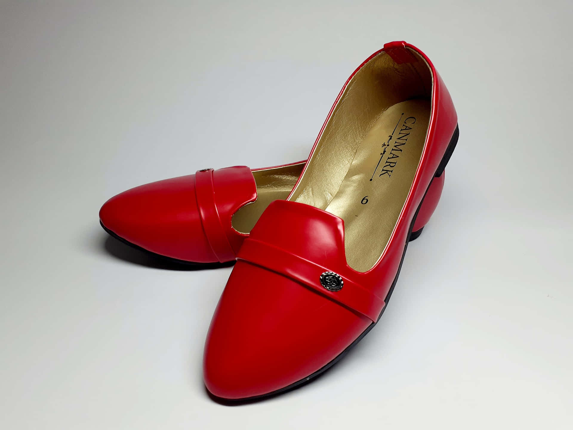 Elegant Red Shoes Wallpaper