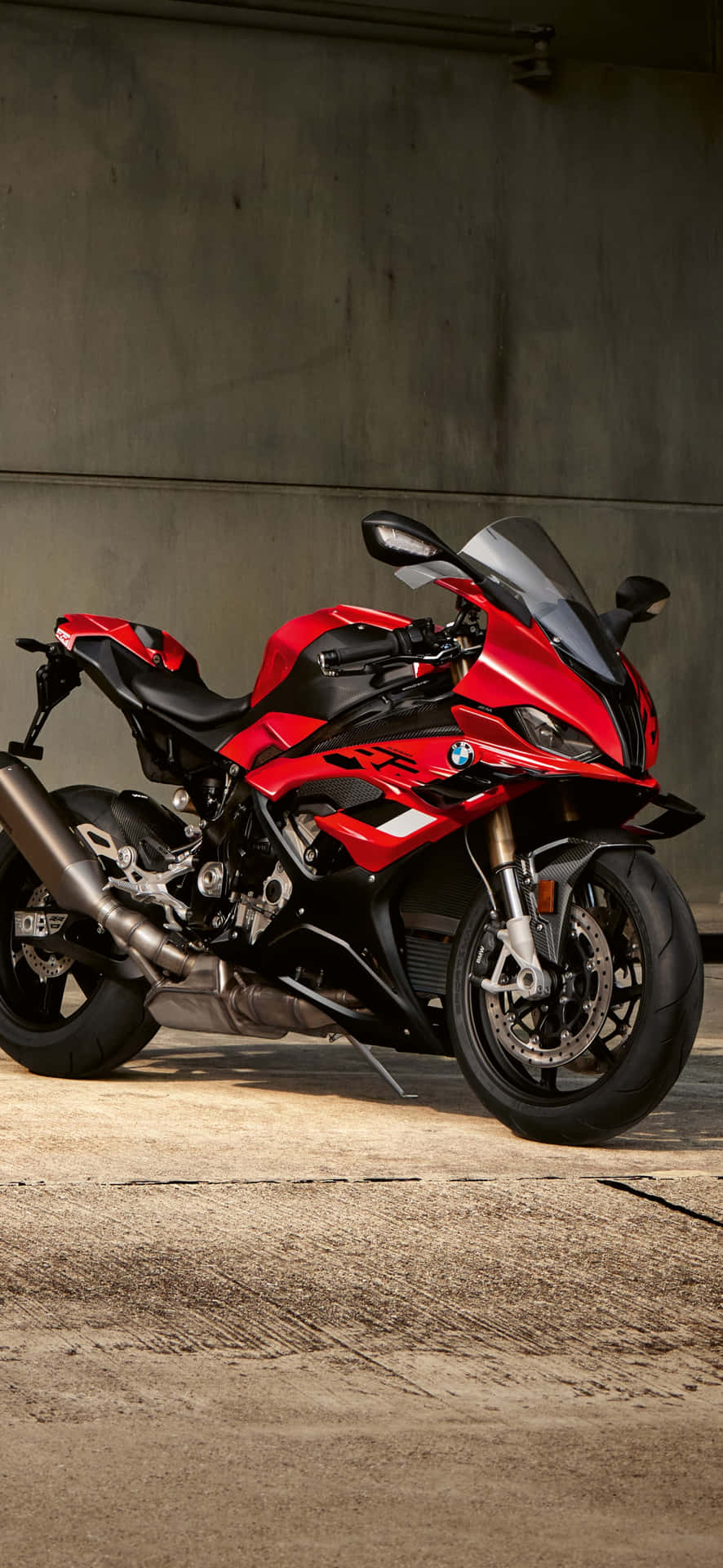 Red Sportbike Aggressive Design Wallpaper