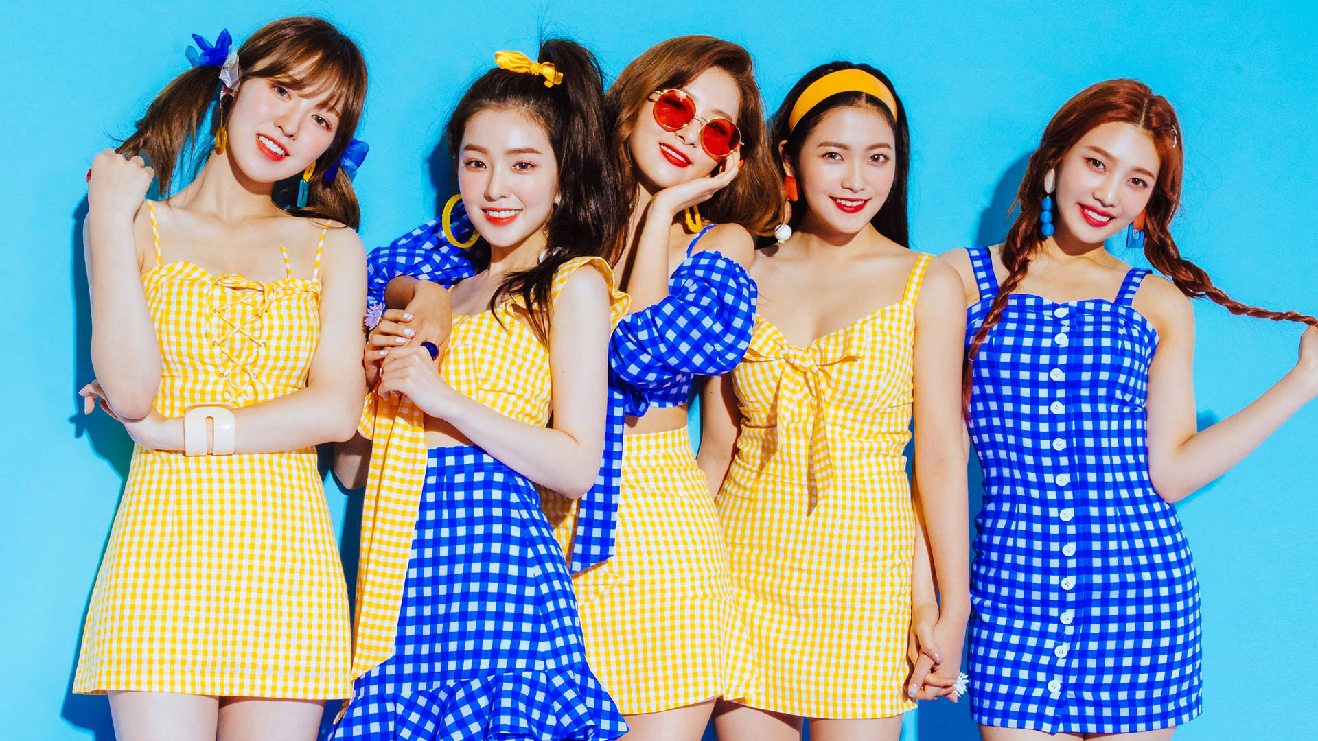 Red Velvet Checkered Photoshoot Wallpaper