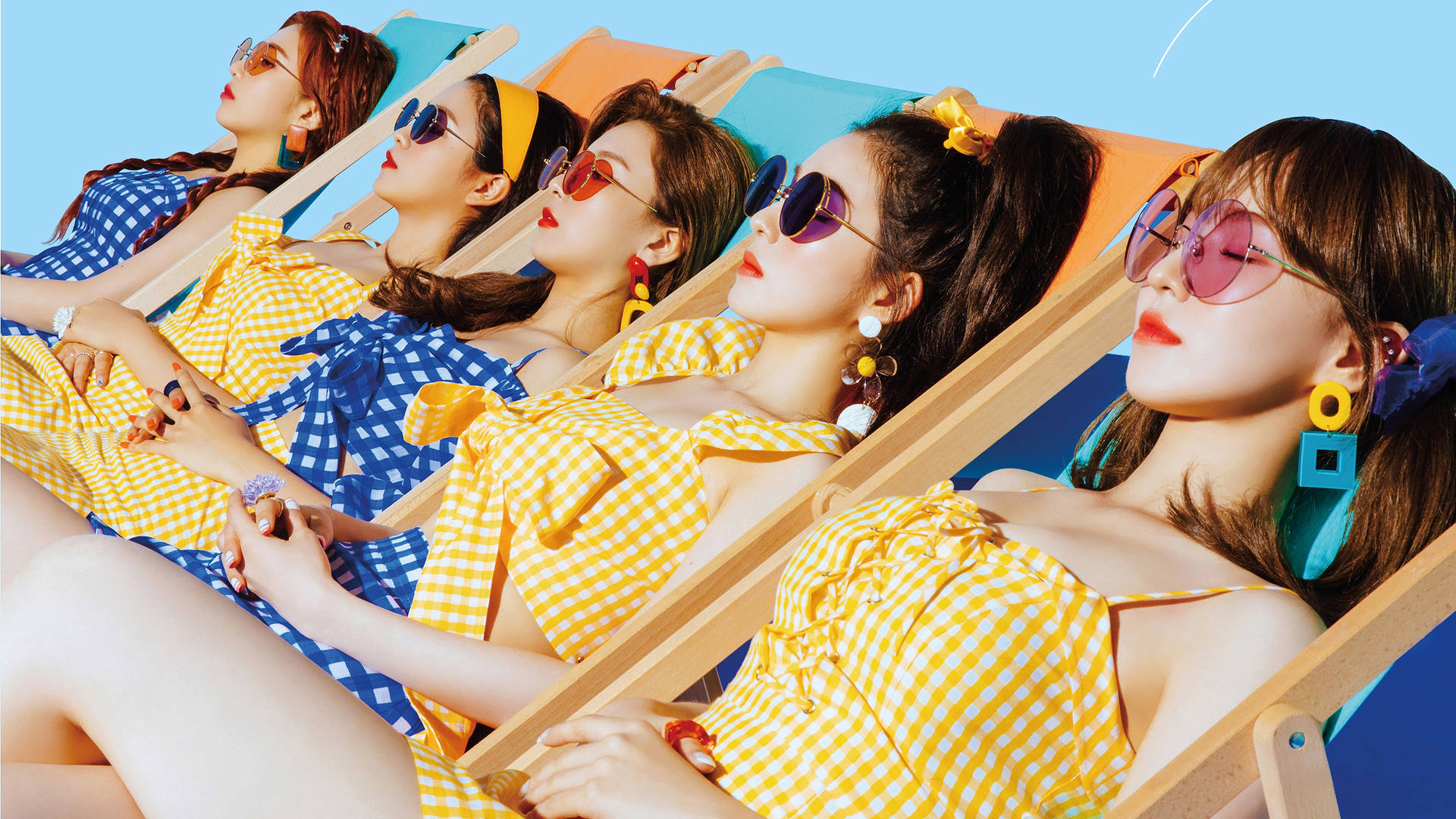 Red Velvet Summer Chilling Wallpaper