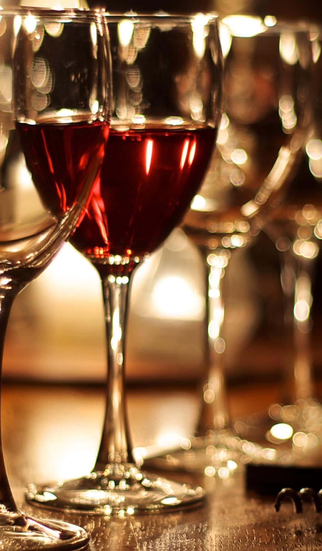 Elegant Red Wine Glass Wallpaper