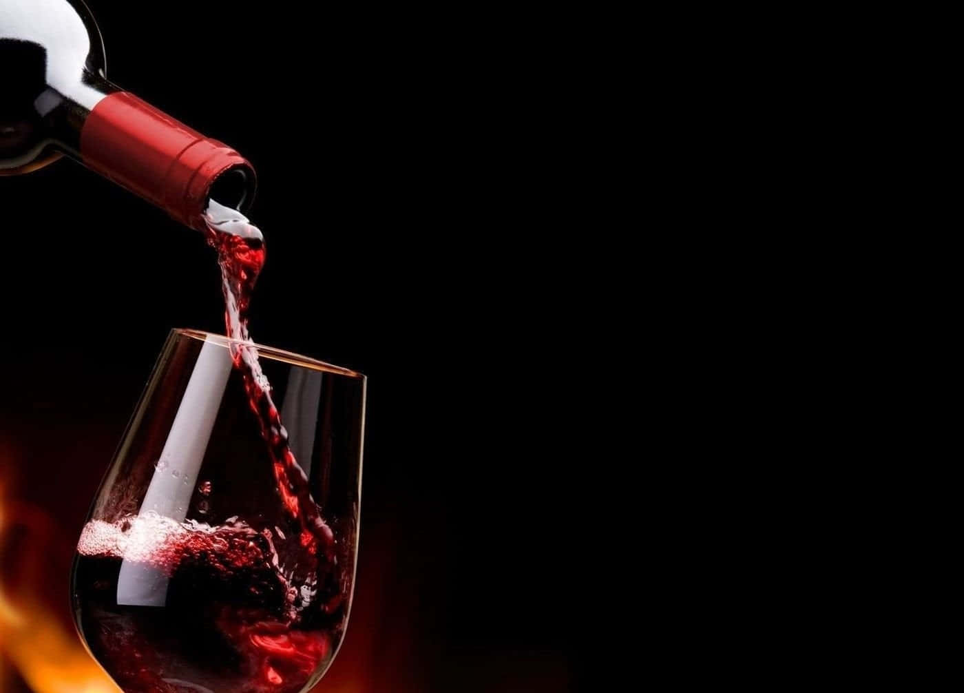 Splendid Red Wine Glass Wallpaper