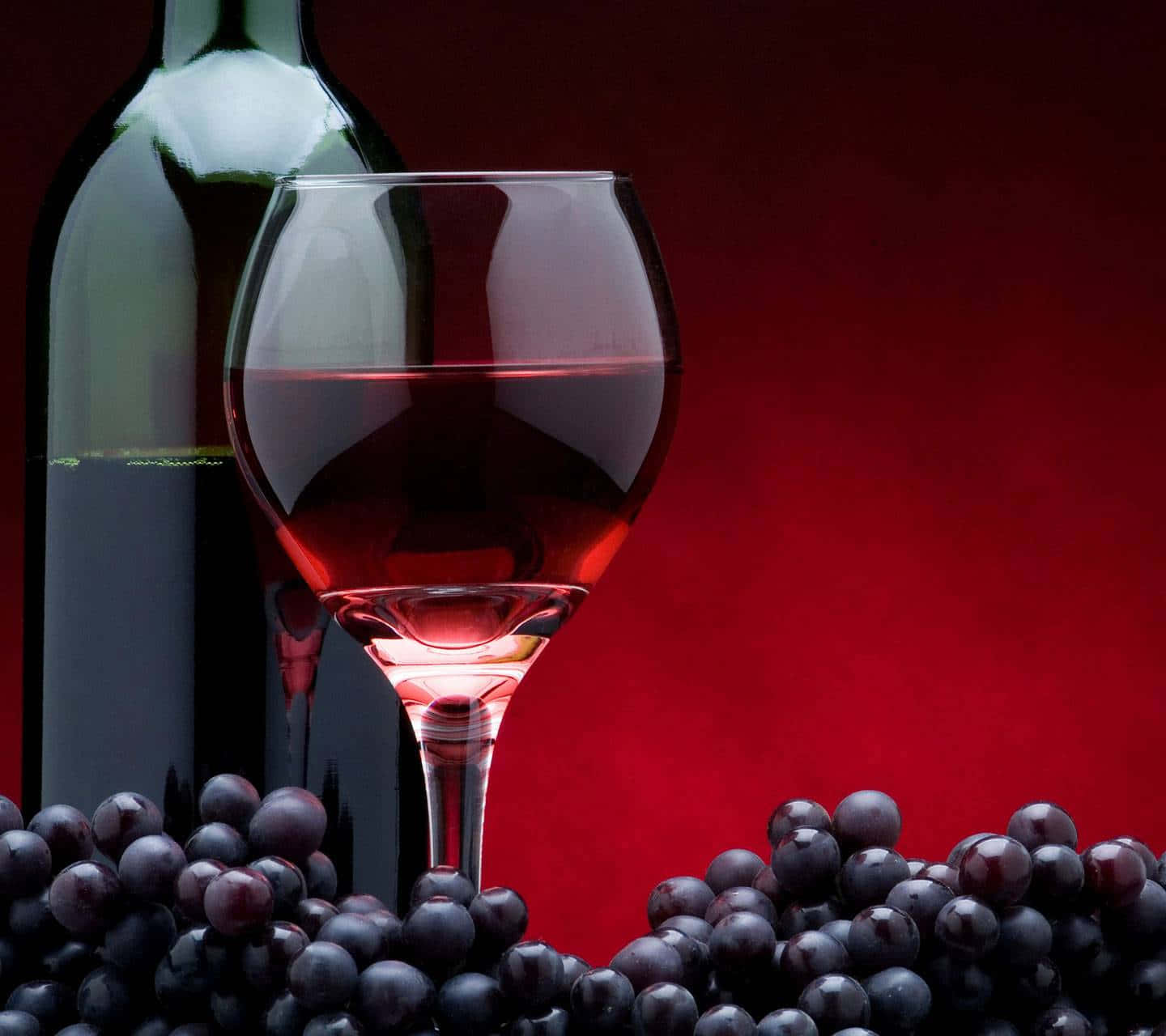 Elegant Red Wine Glass Wallpaper