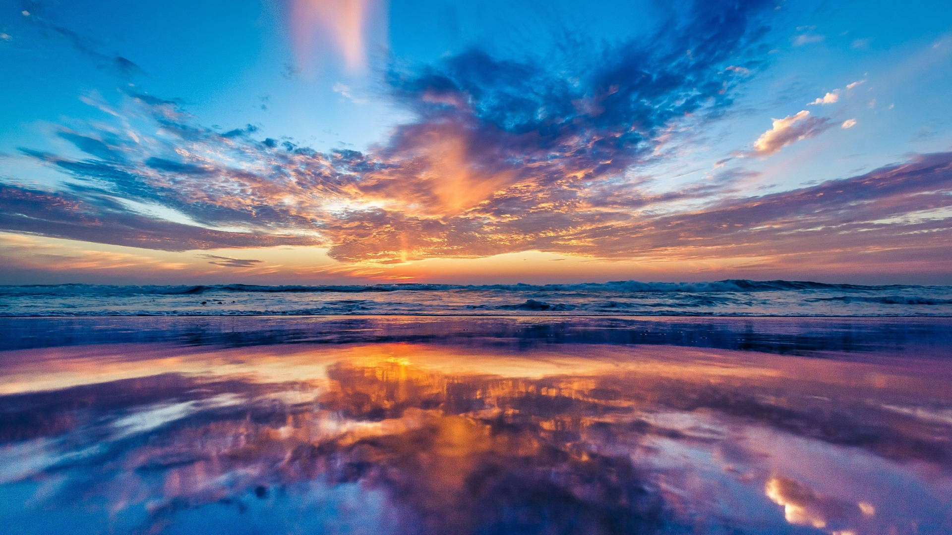 Reflective Sunset Ocean Wallpaper