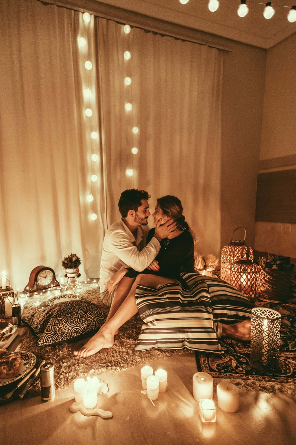 Relationship Cute Couple Room Pictures
